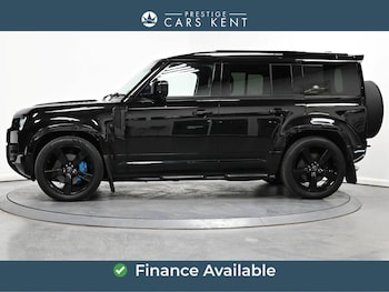 Used Land Rover Defender 2021 for sale - 79237052: Photo