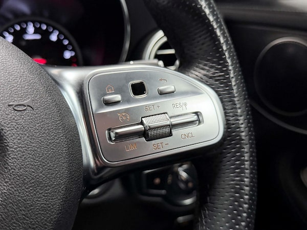 Used Mercedes-Benz GLC 2019 for sale - 76060580: Photo 38