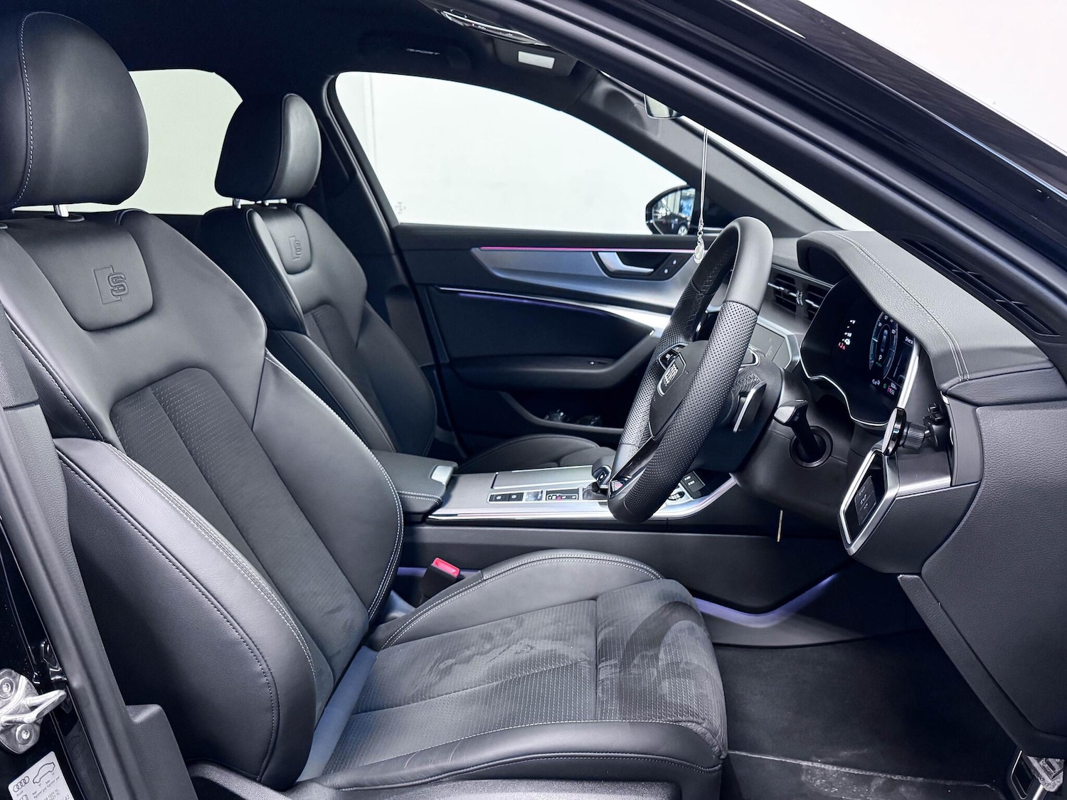 Used Audi A6 Saloon 2025 for sale - 77131160: Photo 21