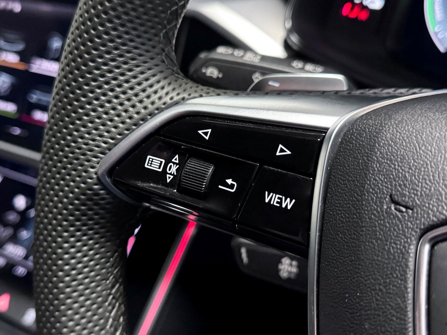 Used Audi A6 Saloon 2025 for sale - 77131160: Photo 35