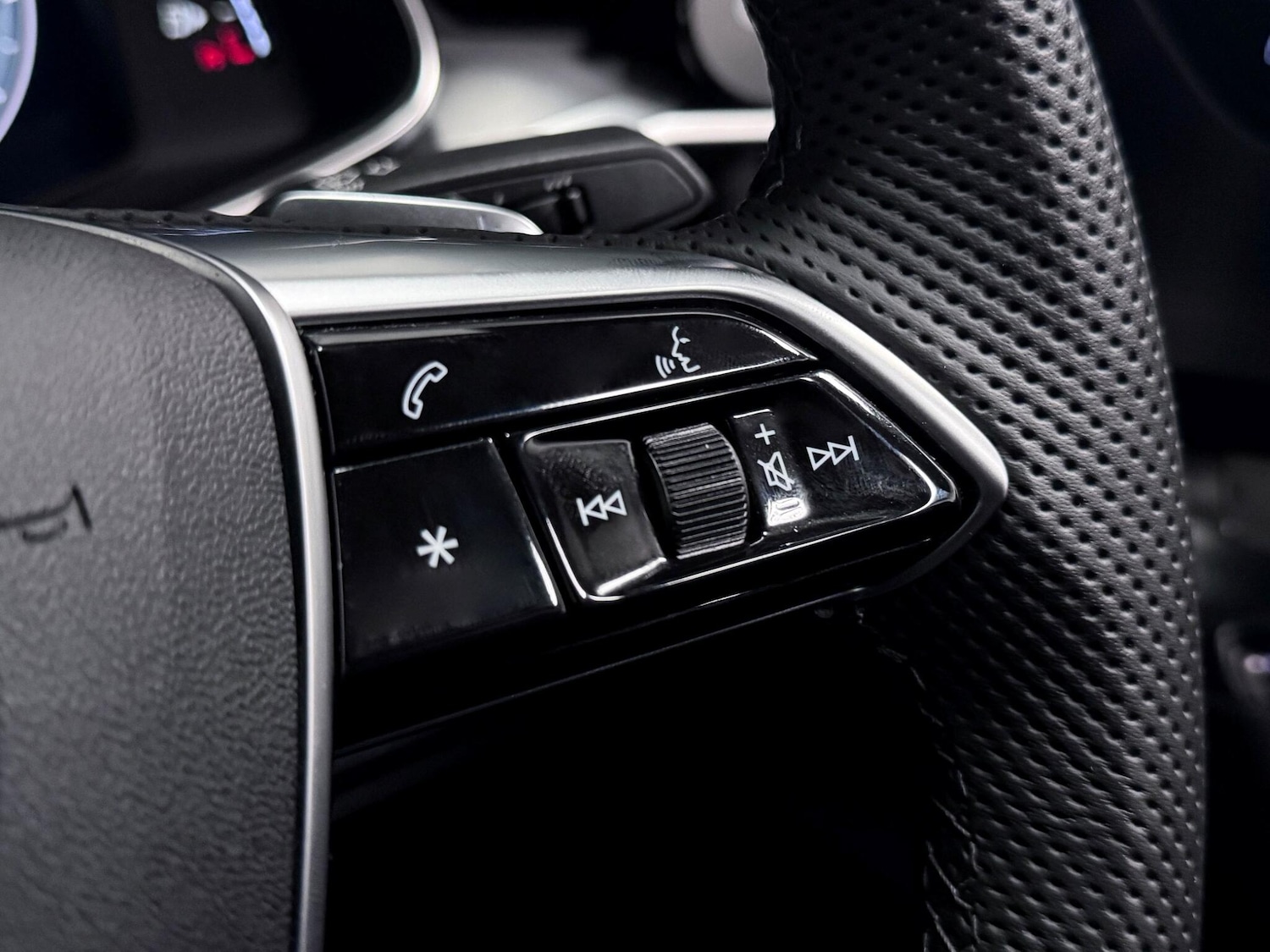 Used Audi A6 Saloon 2025 for sale - 77131160: Photo 37