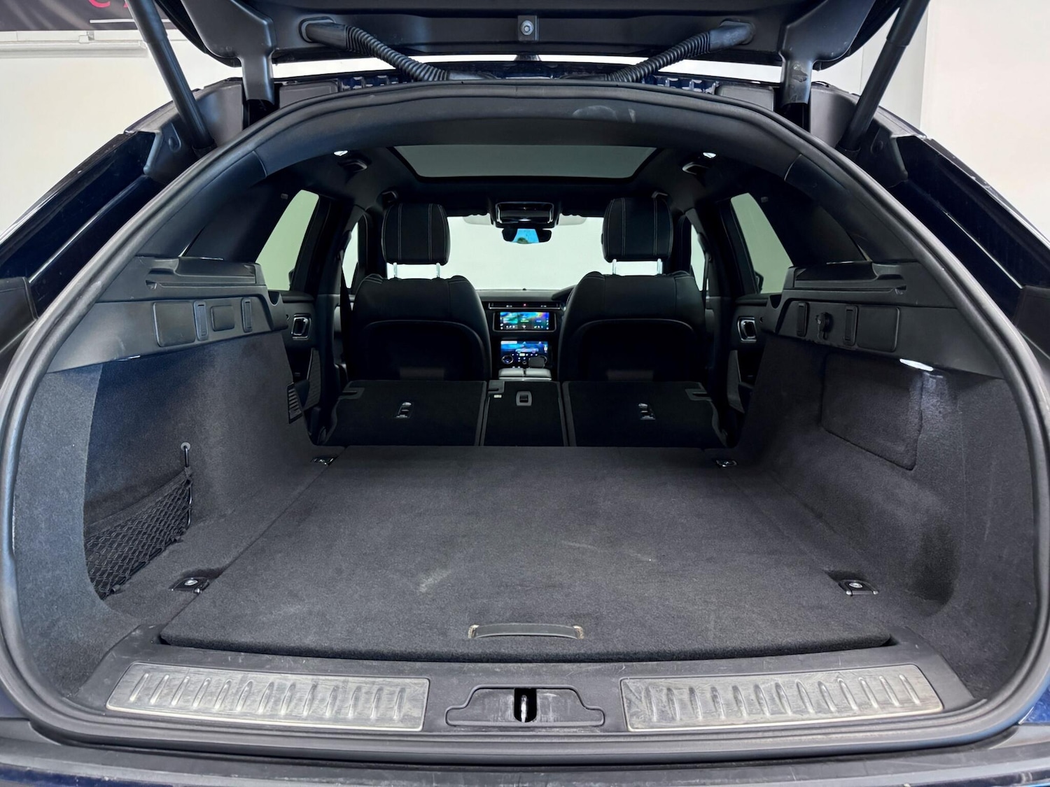 Used Land Rover Range Rover Velar 2021 for sale - 77074132: Photo 13