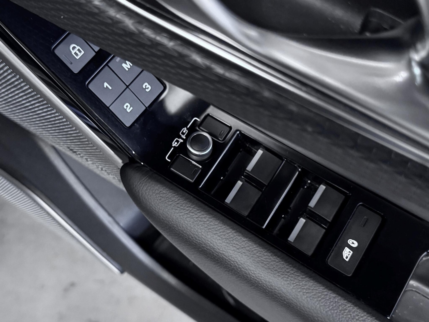 Used Land Rover Range Rover Velar 2021 for sale - 77074132: Photo 18