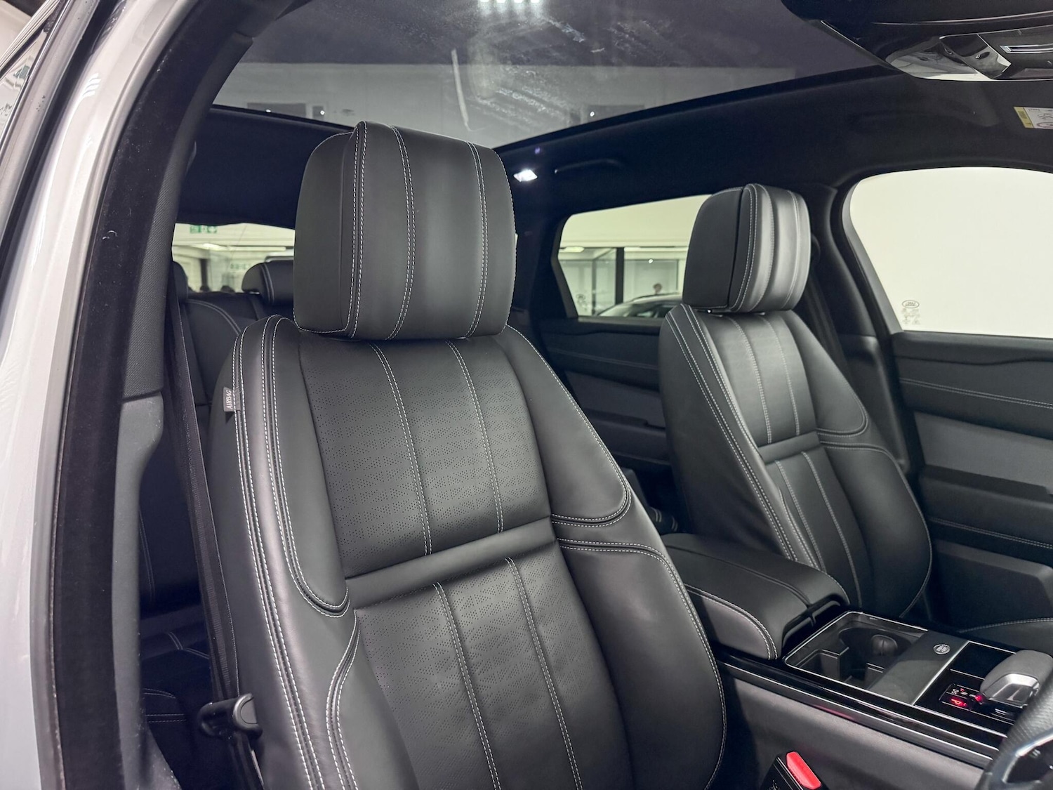 Used Land Rover Range Rover Velar 2023 for sale - 76659157: Photo 22