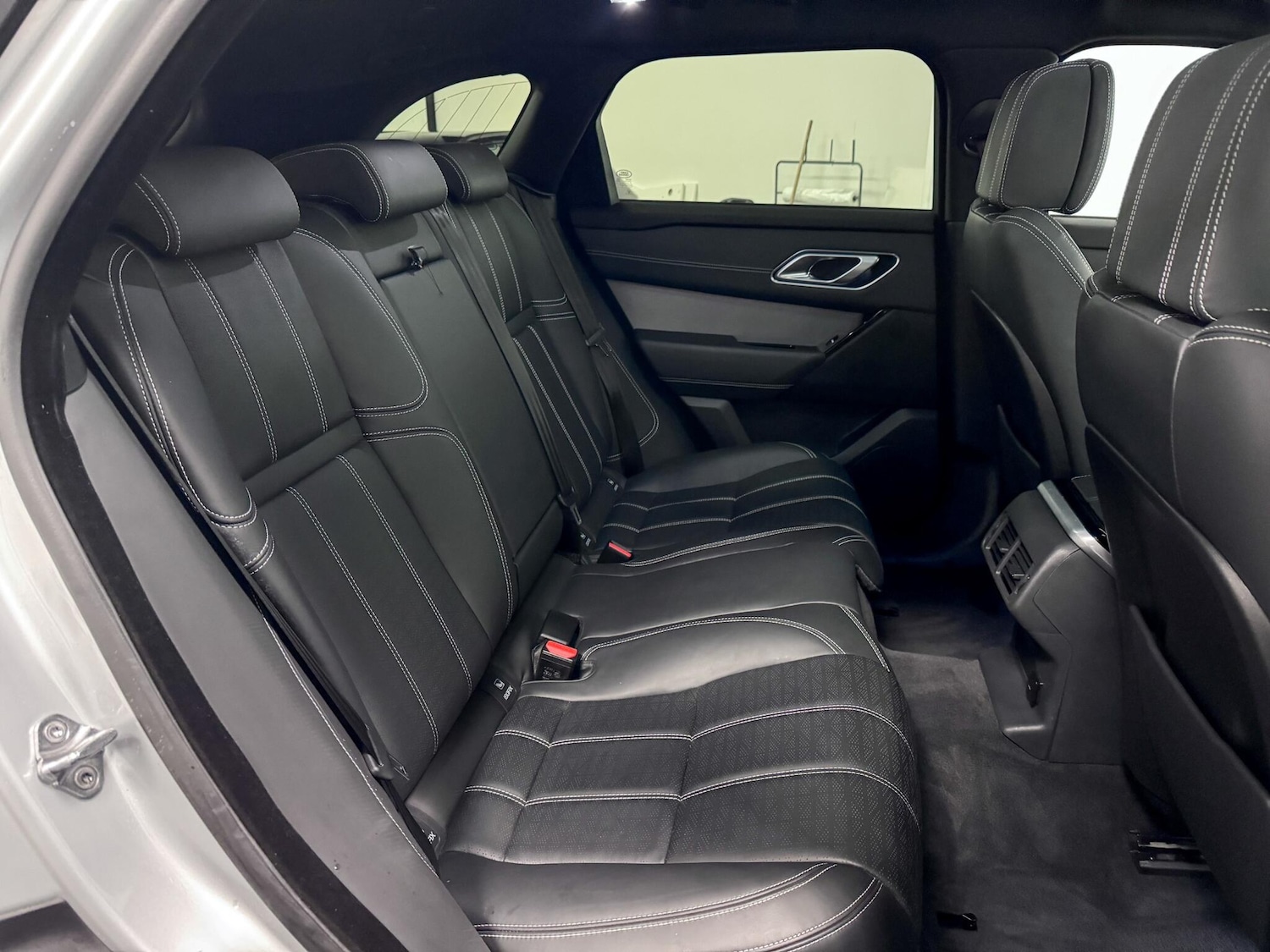 Used Land Rover Range Rover Velar 2023 for sale - 76659157: Photo 23