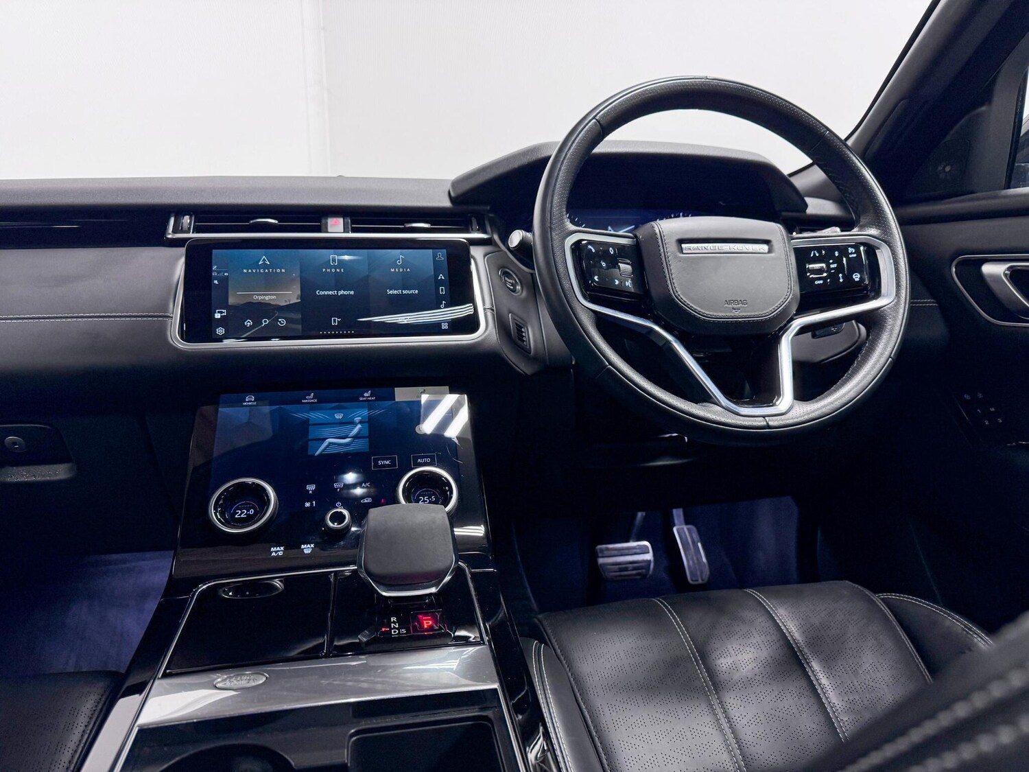 Used Land Rover Range Rover Velar 2023 for sale - 76659157: Photo 34