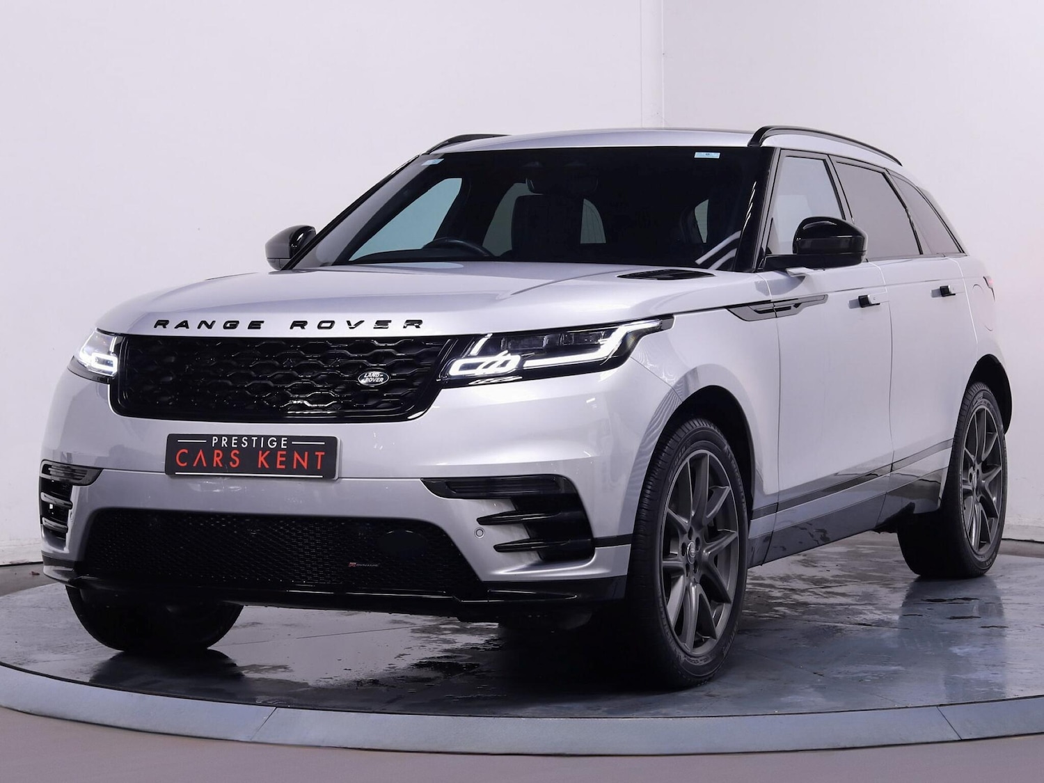 Used Land Rover Range Rover Velar 2023 for sale - 76659157: Photo 6