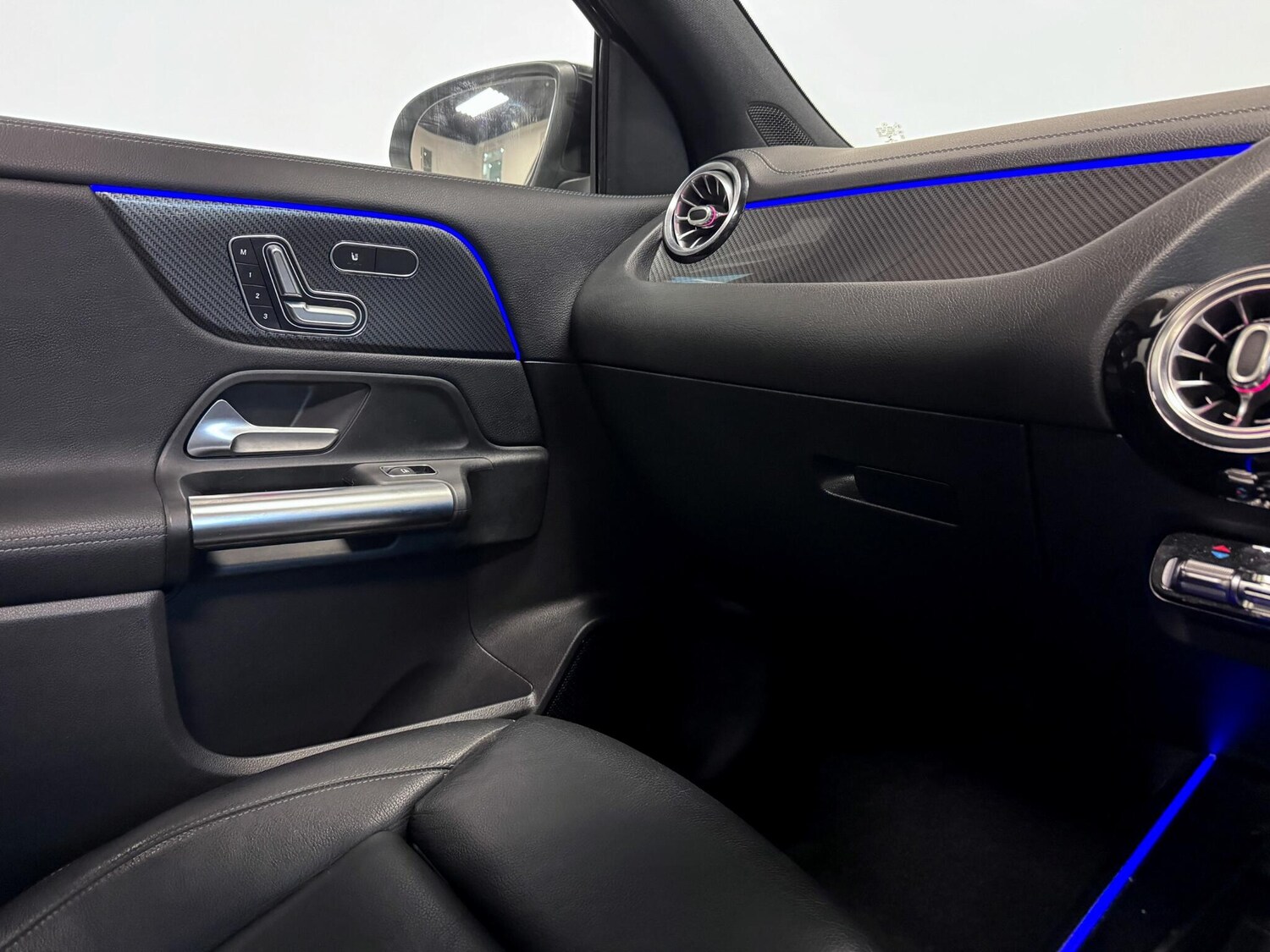 Used Mercedes-Benz GLA 2020 for sale - 77412377: Photo 35