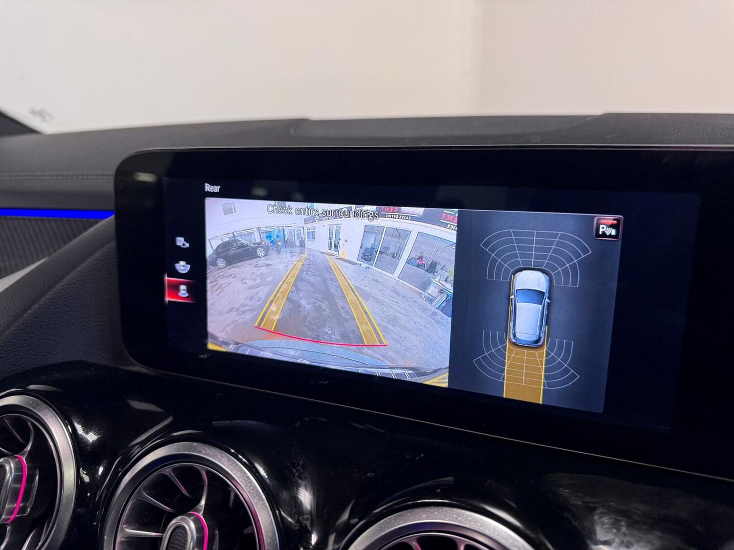 Used Mercedes-Benz GLA 2020 for sale - 77412377: Photo 40