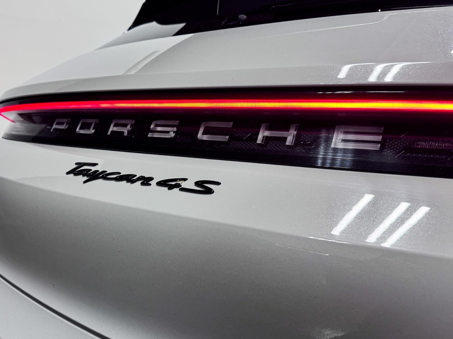 Used Porsche Taycan 2022 for sale - 77469079: Photo 12