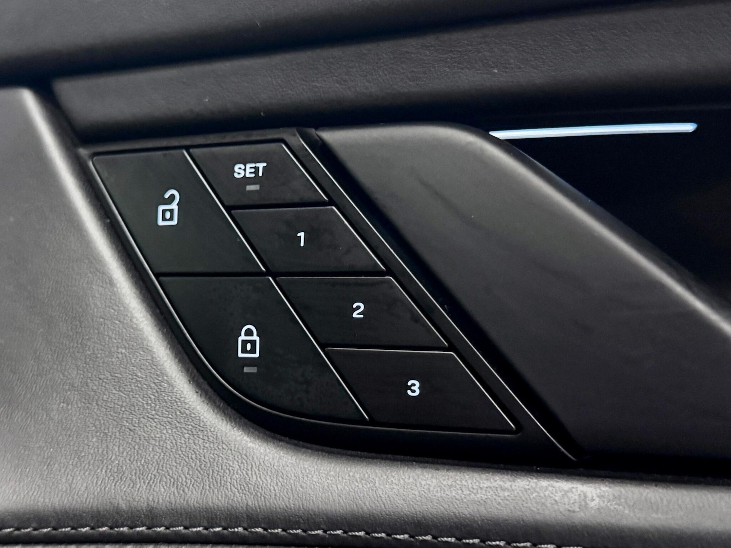 Used Porsche Taycan 2022 for sale - 77469079: Photo 18