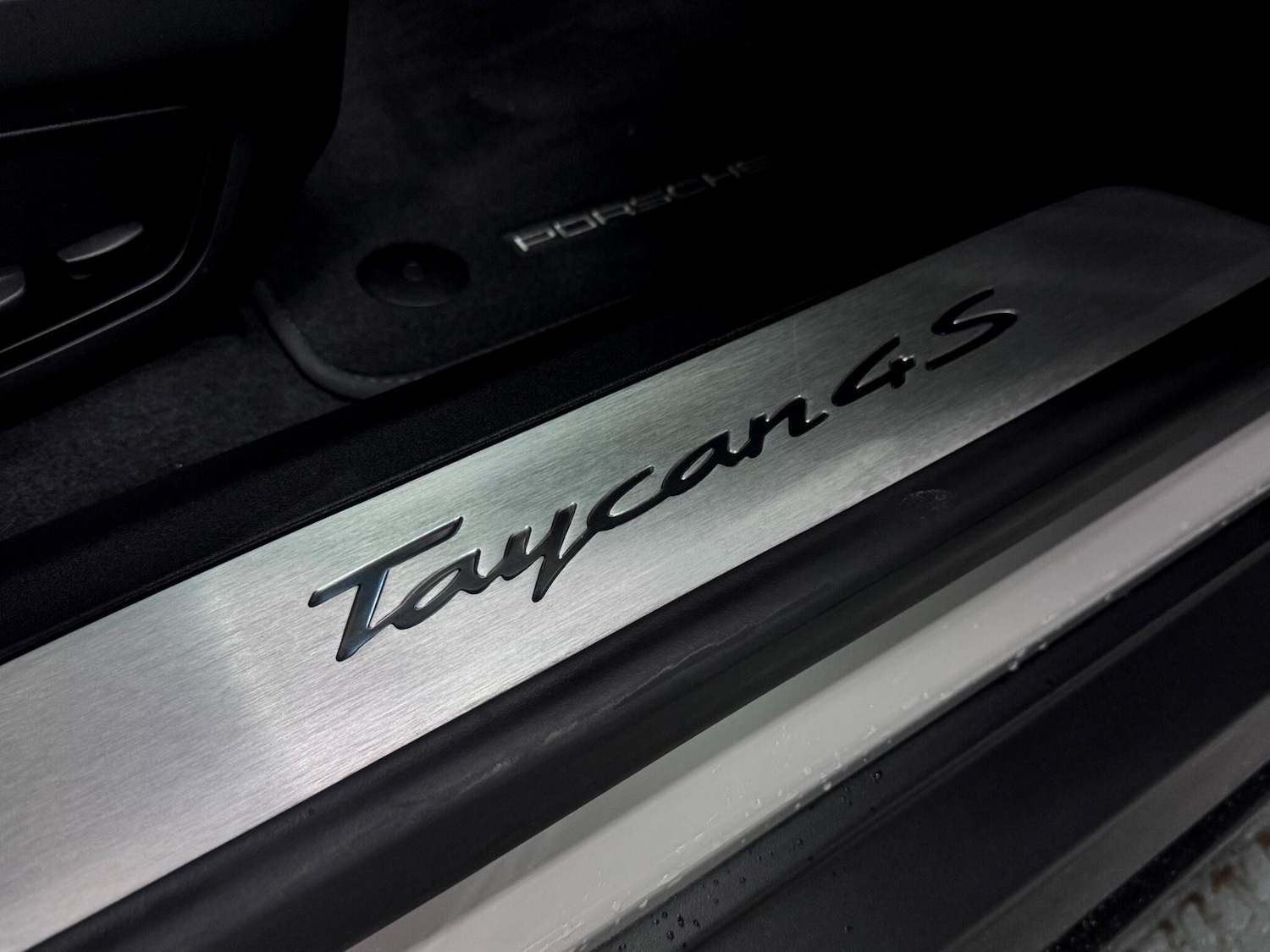 Used Porsche Taycan 2022 for sale - 77469079: Photo 22