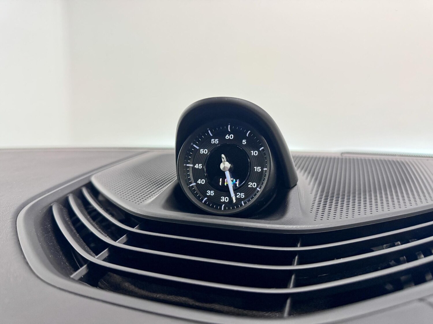 Used Porsche Taycan 2022 for sale - 77469079: Photo 35