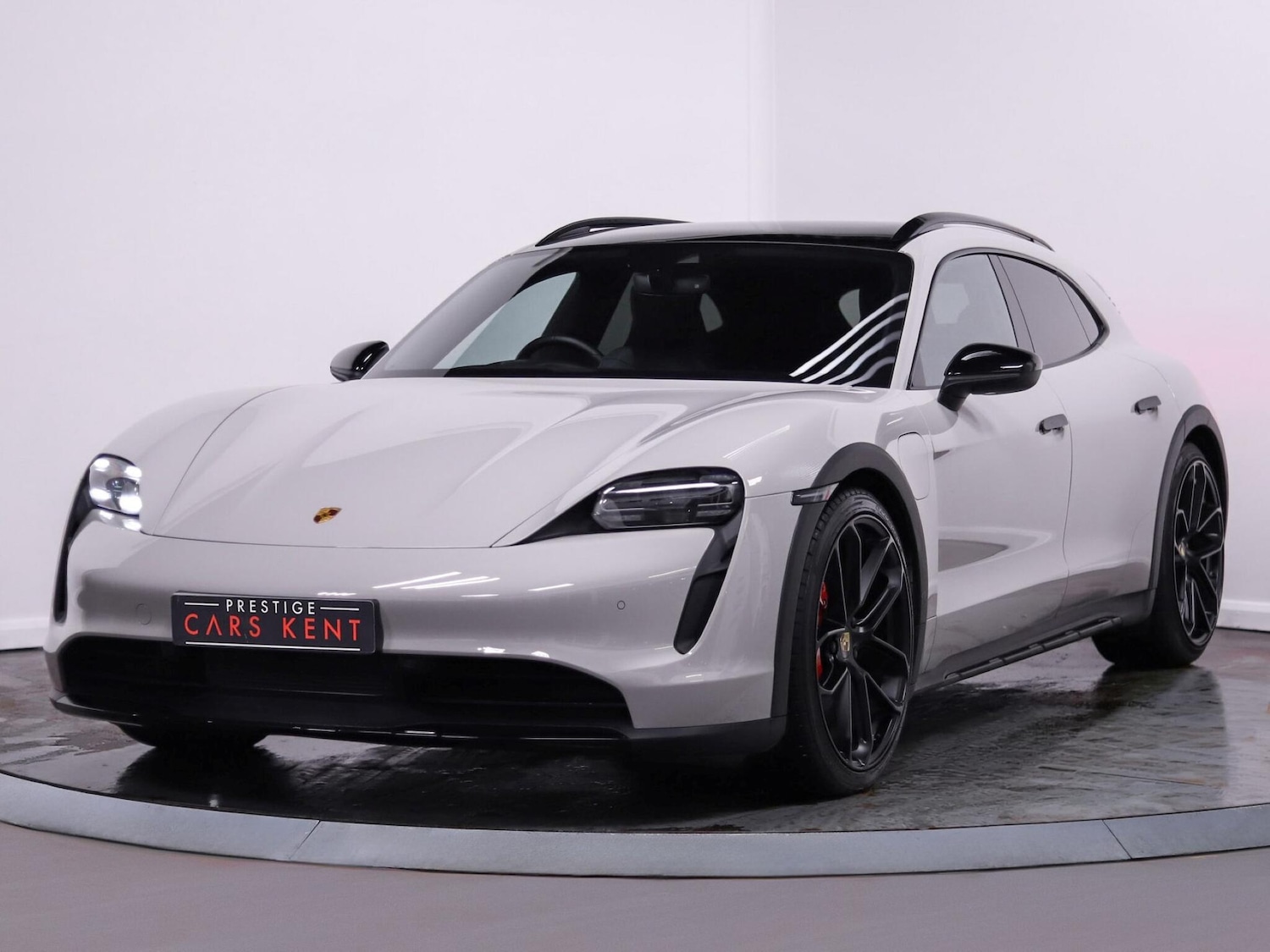 Used Porsche Taycan 2022 for sale - 77469079: Photo 6