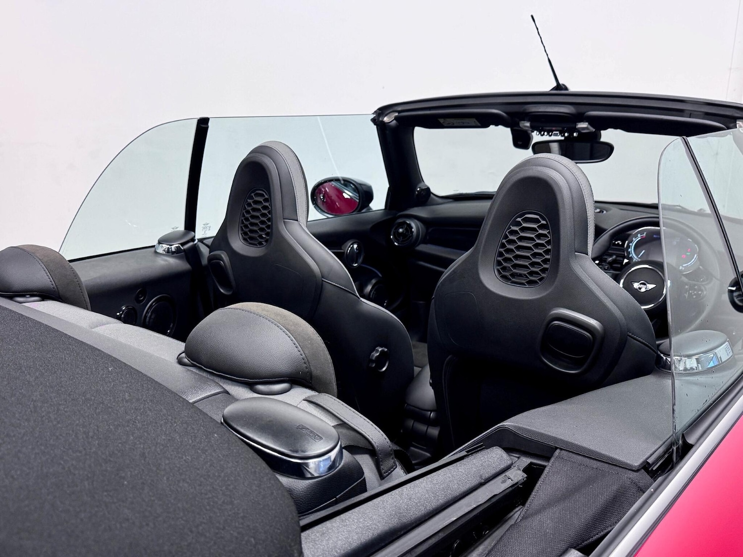 Used MINI Convertible for sale - 76998923: Photo 23