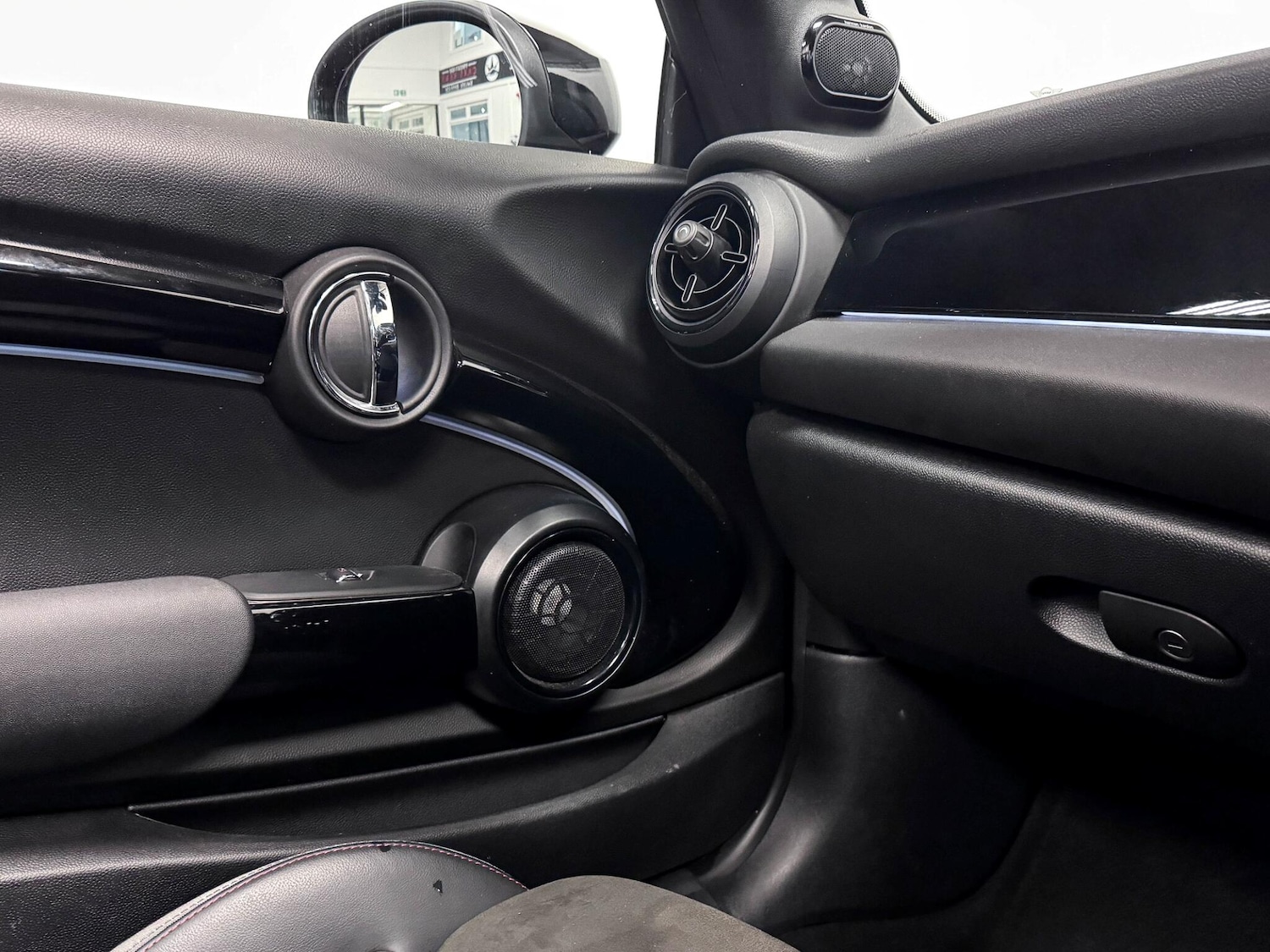 Used MINI Convertible for sale - 76998923: Photo 33