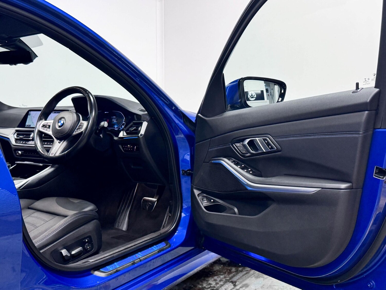 Used BMW 3 Series 2021 for sale - 77598345: Photo 14