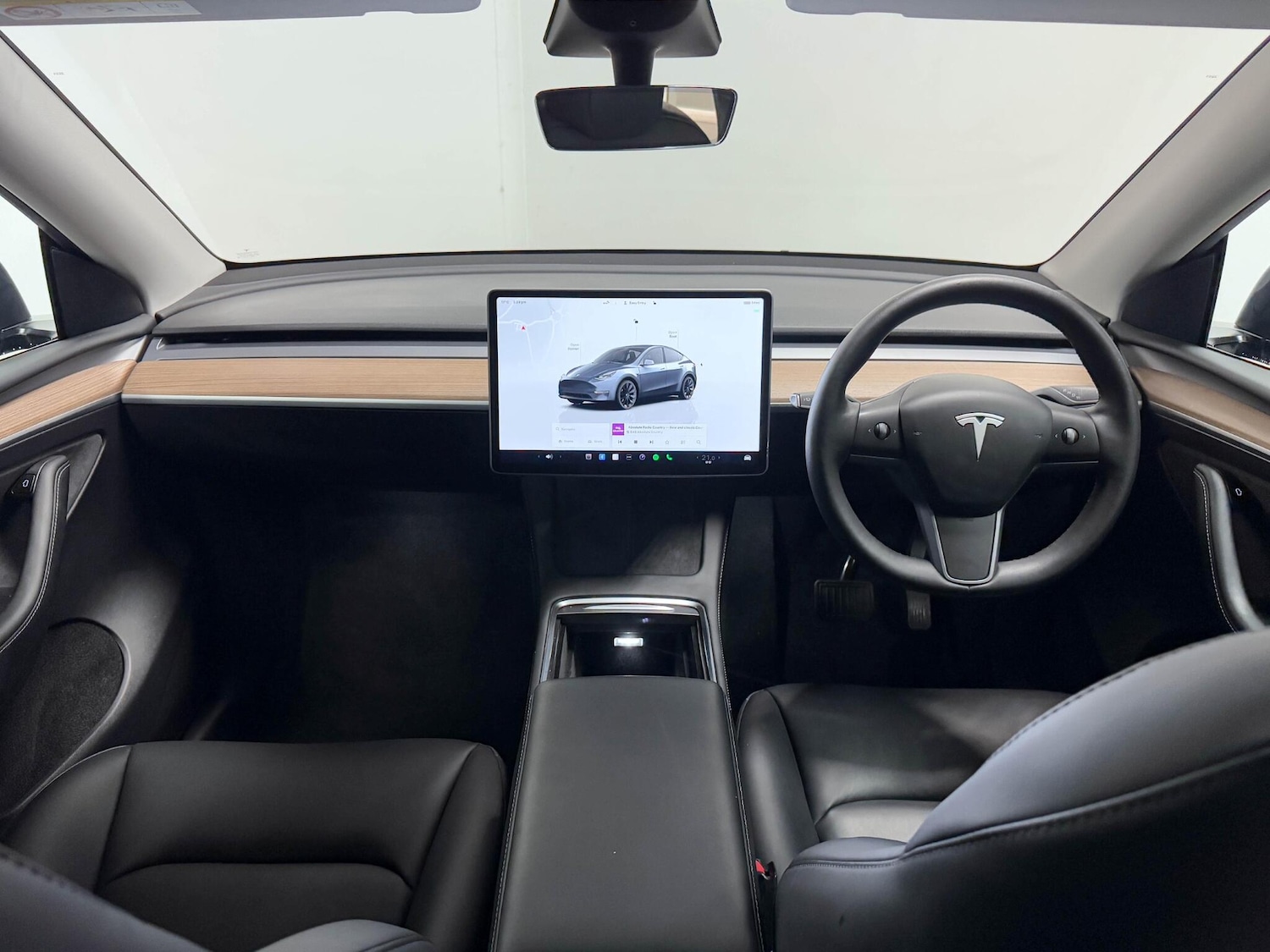 Used Tesla Model Y 2022 for sale - 76060624: Photo 2