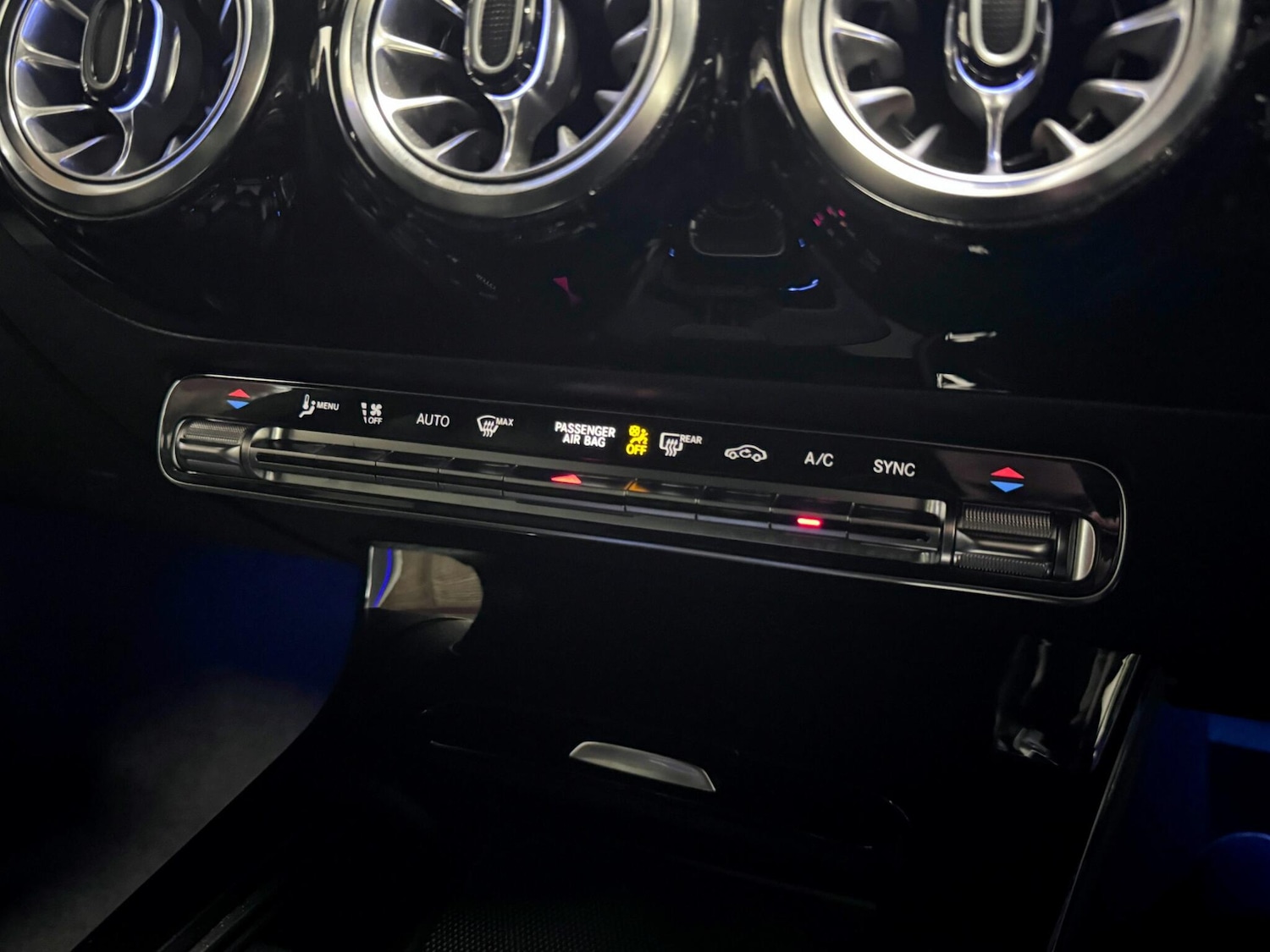 Used Mercedes-Benz CLA 2022 for sale - 77203795: Photo 29