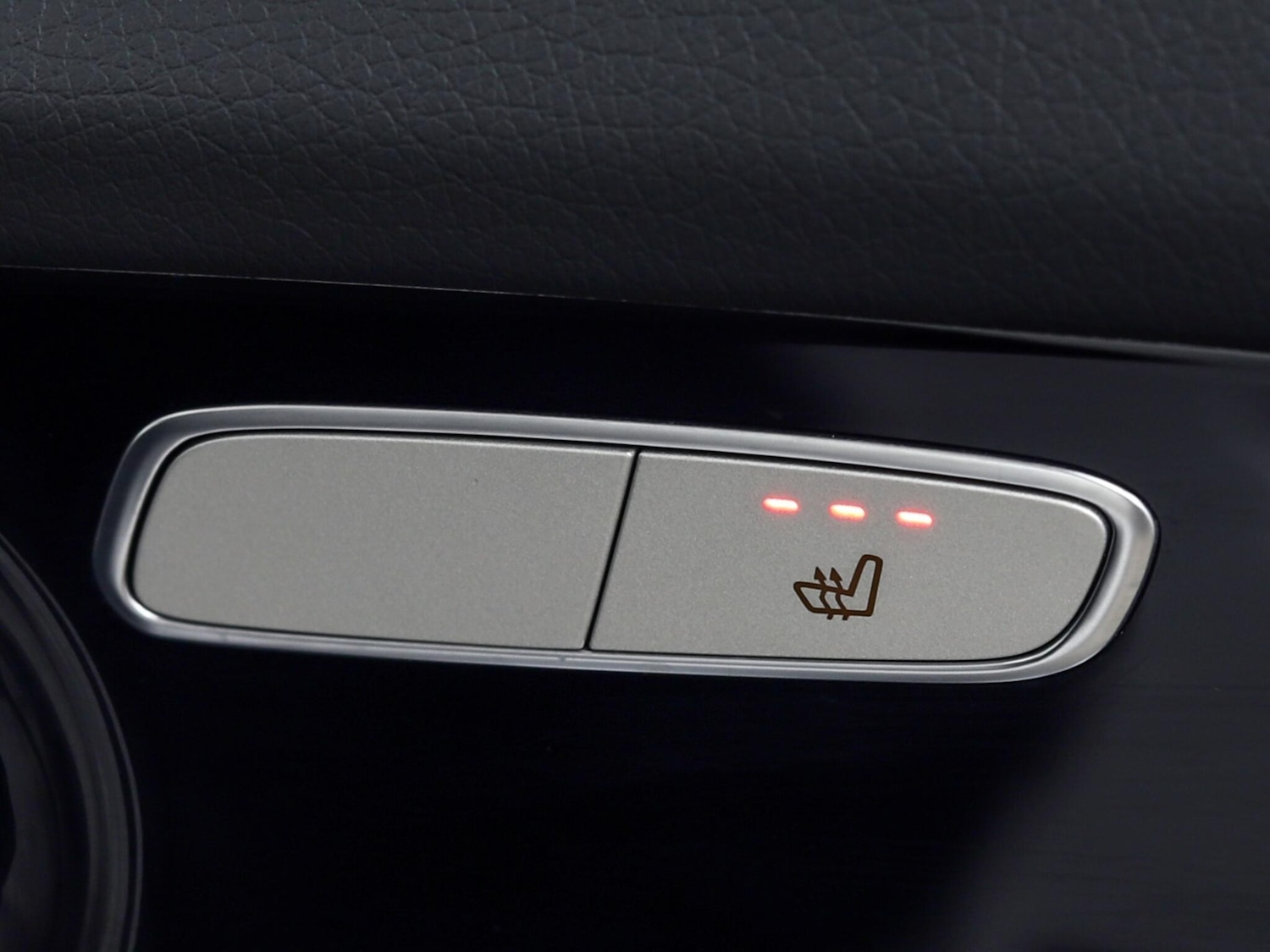 Used Mercedes-Benz GLC 2019 for sale - 77612786: Photo 17