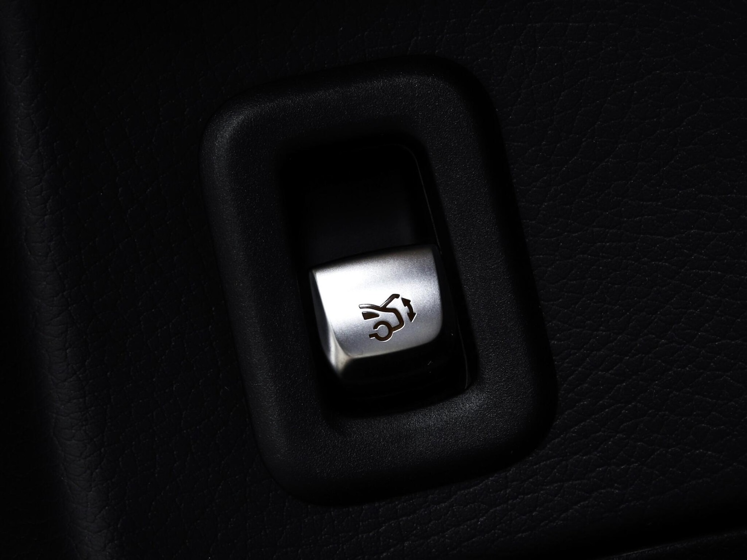 Used Mercedes-Benz GLC 2019 for sale - 77612786: Photo 19