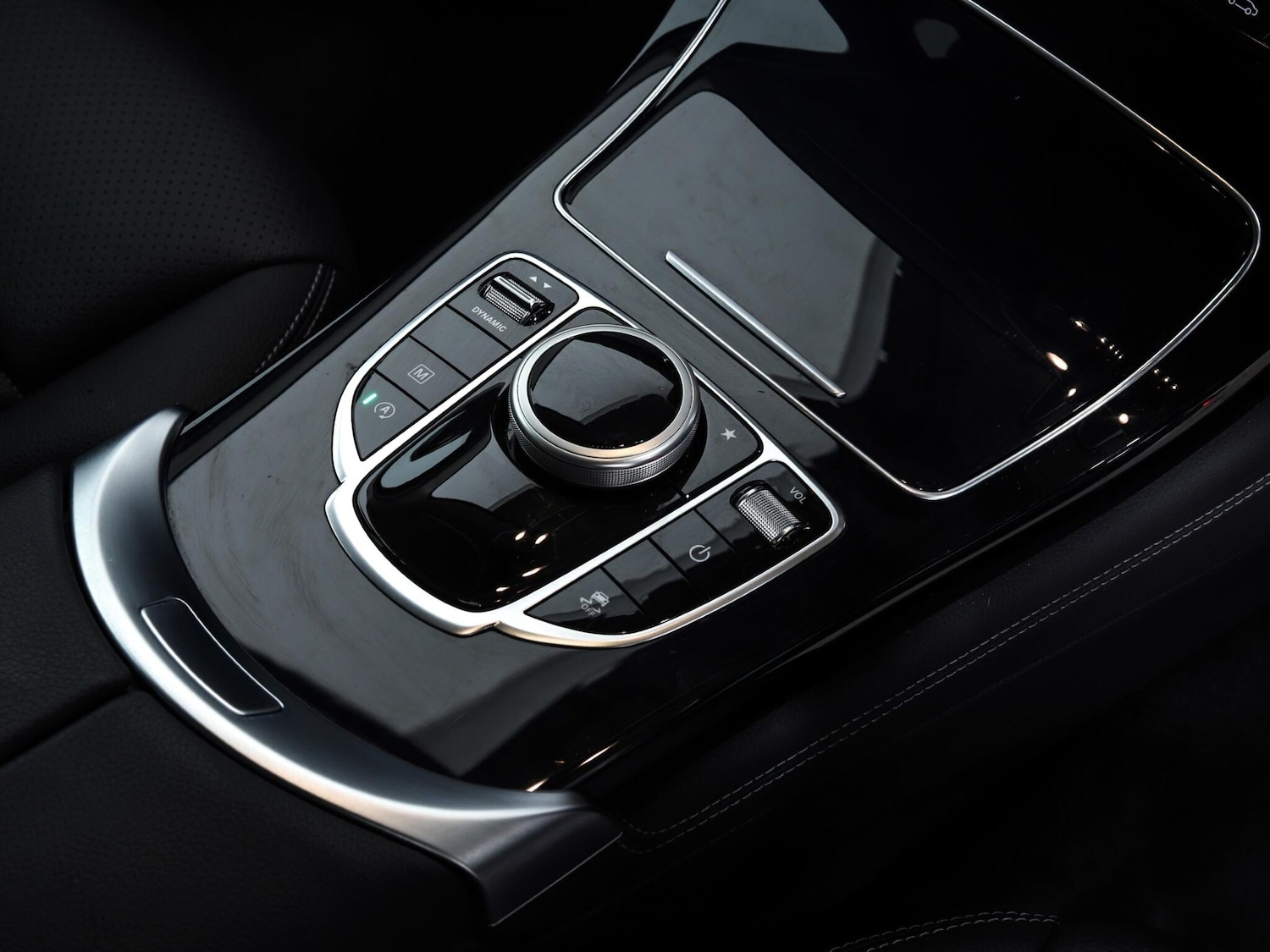 Used Mercedes-Benz GLC 2019 for sale - 77612786: Photo 27