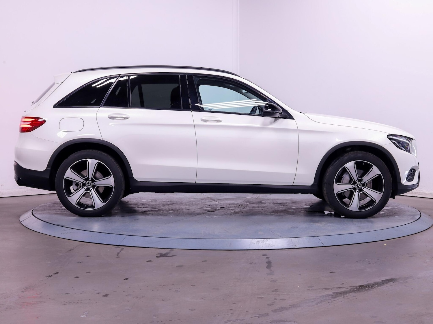 Used Mercedes-Benz GLC 2019 for sale - 77612786: Photo 8