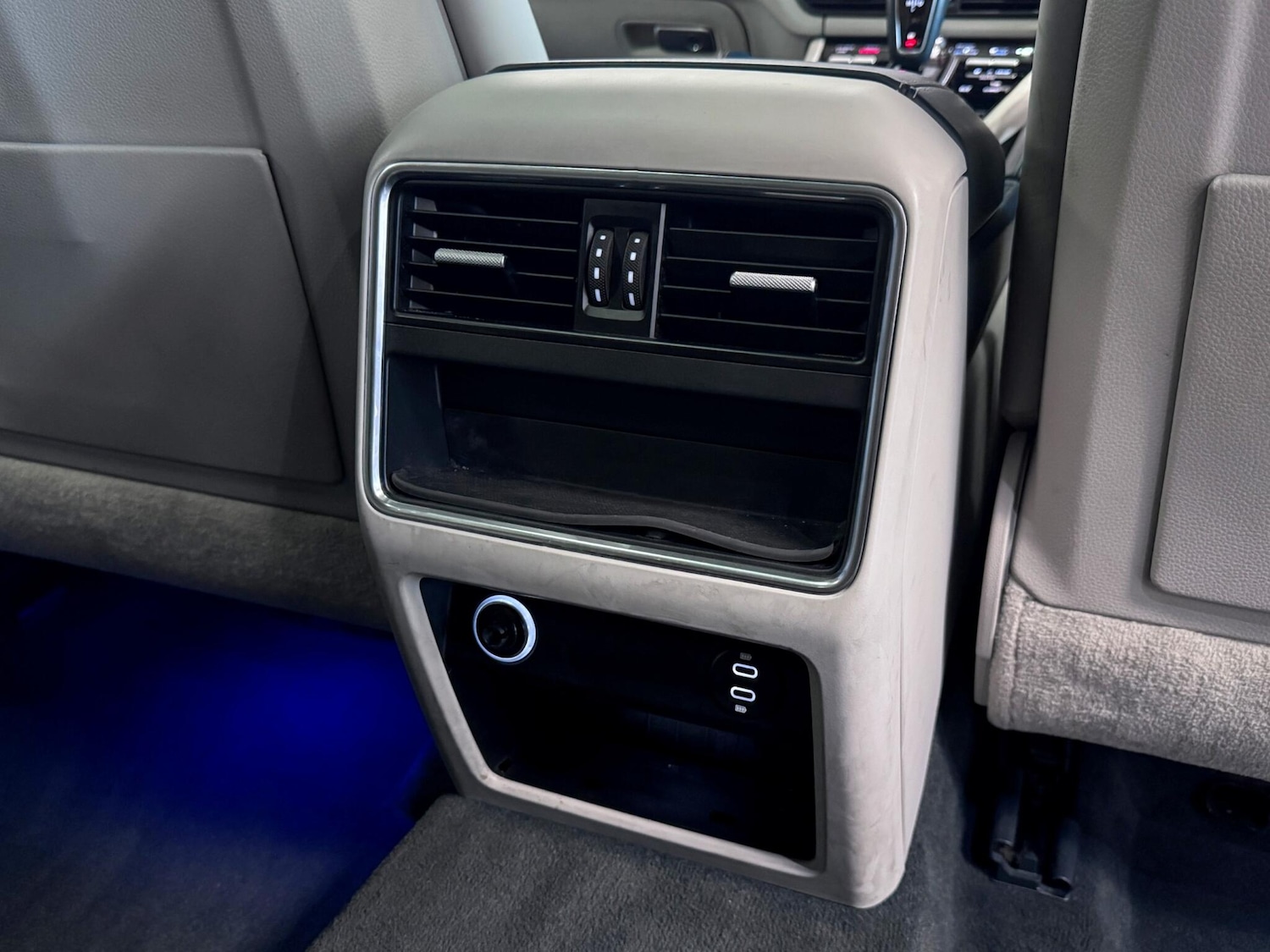 Used Porsche Cayenne 2021 for sale - 76646024: Photo 32