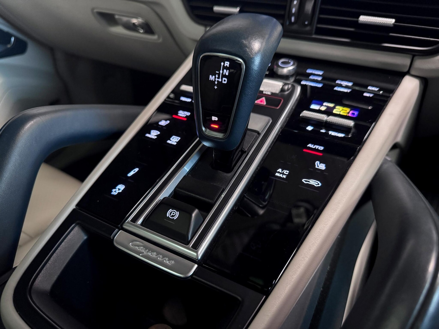 Used Porsche Cayenne 2021 for sale - 76646024: Photo 36