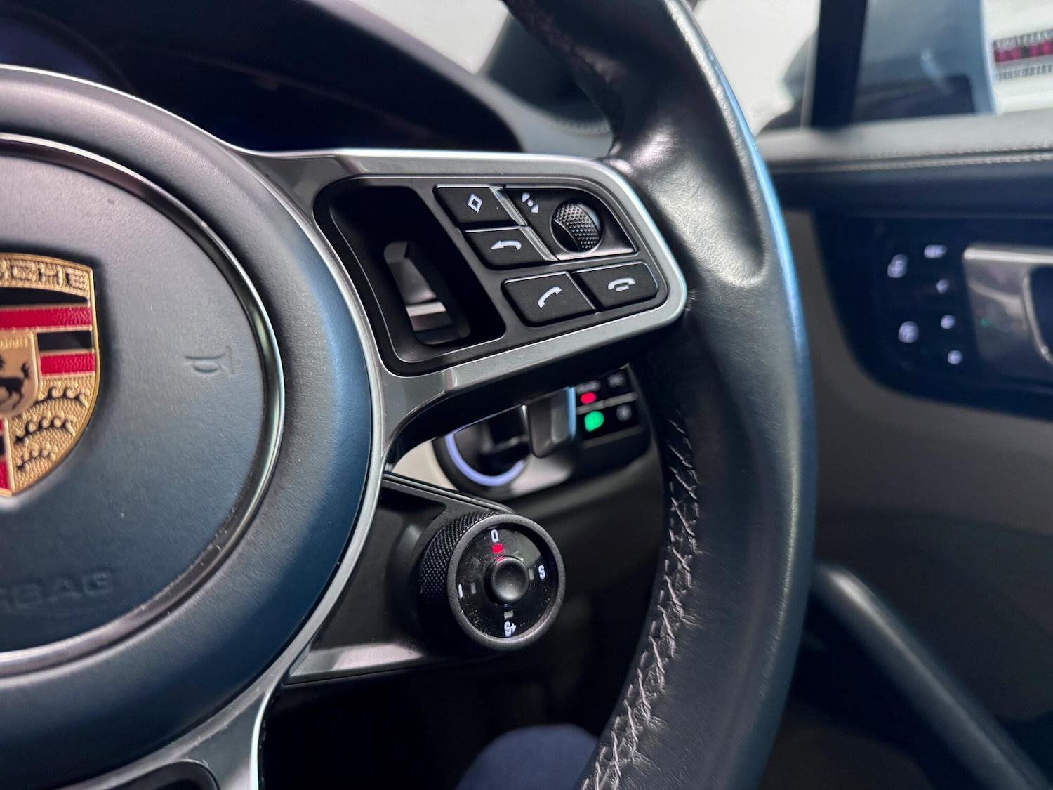 Used Porsche Cayenne 2021 for sale - 76646024: Photo 45