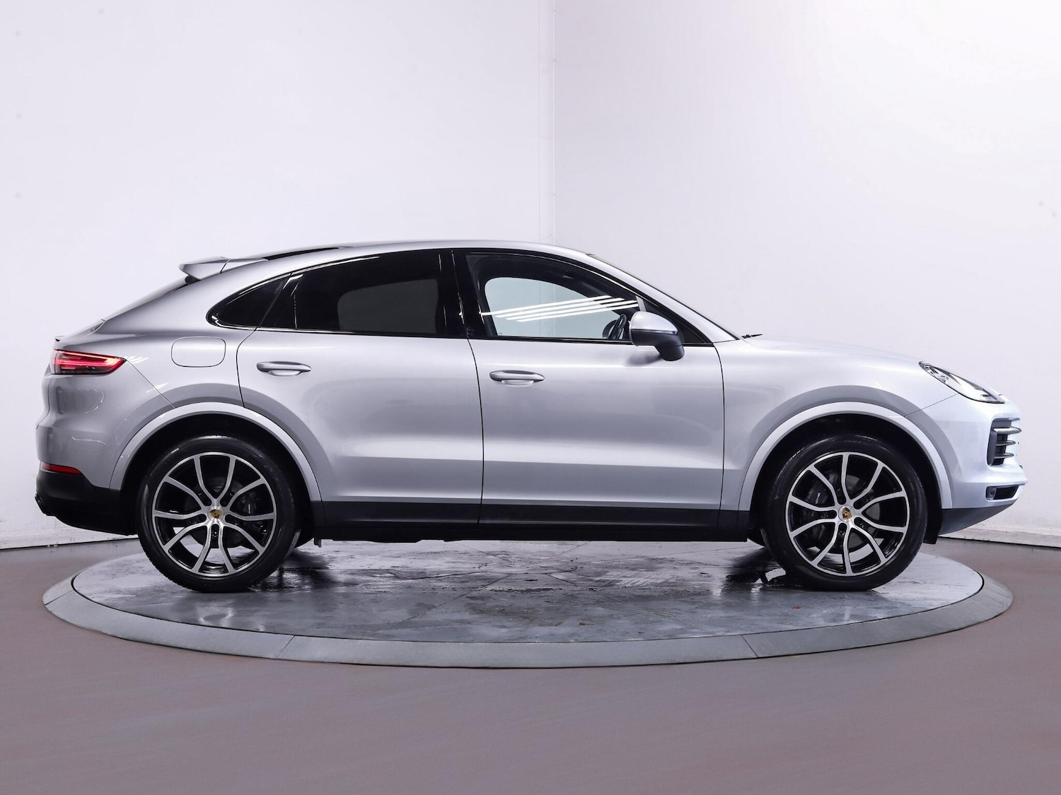 Used Porsche Cayenne 2021 for sale - 76646024: Photo 9