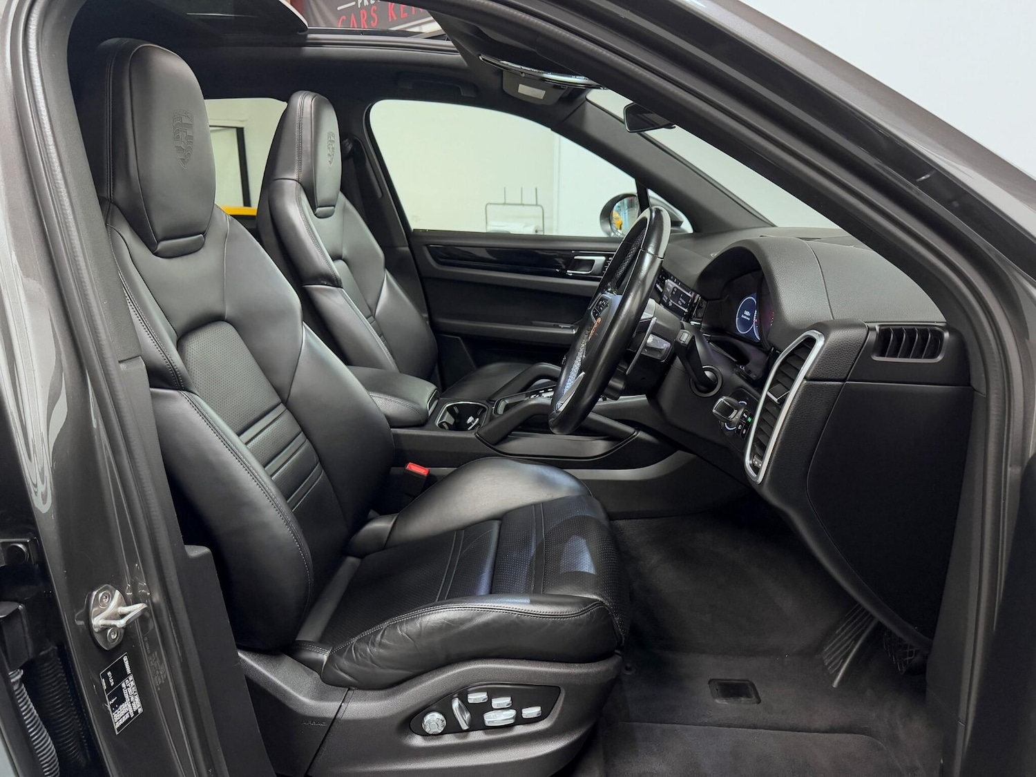 Used Porsche Cayenne 2020 for sale - 76294728: Photo 27