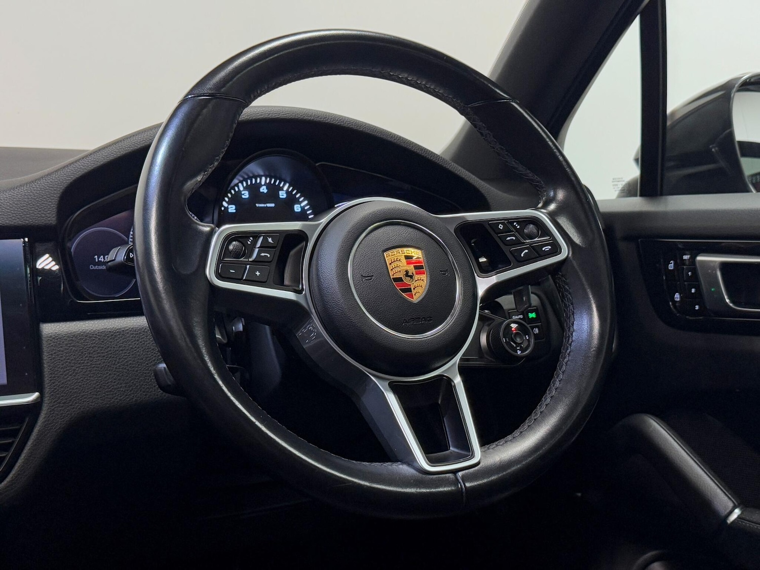 Used Porsche Cayenne 2020 for sale - 76294728: Photo 36