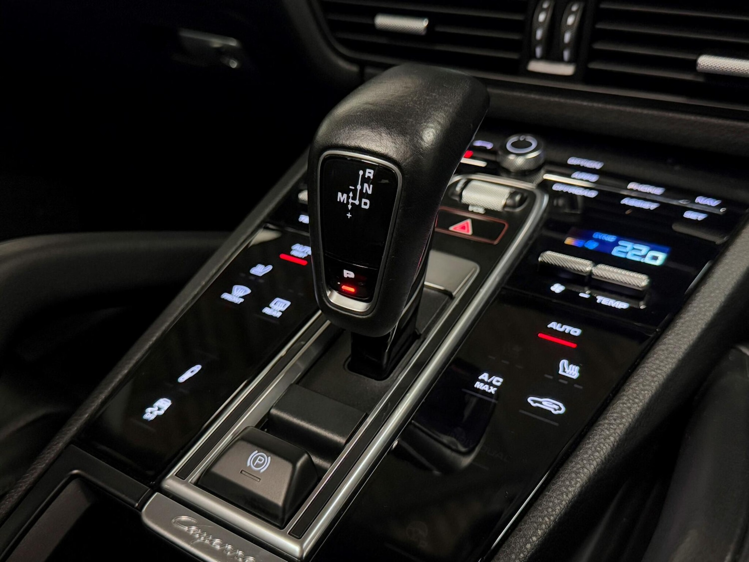 Used Porsche Cayenne 2020 for sale - 76294728: Photo 42