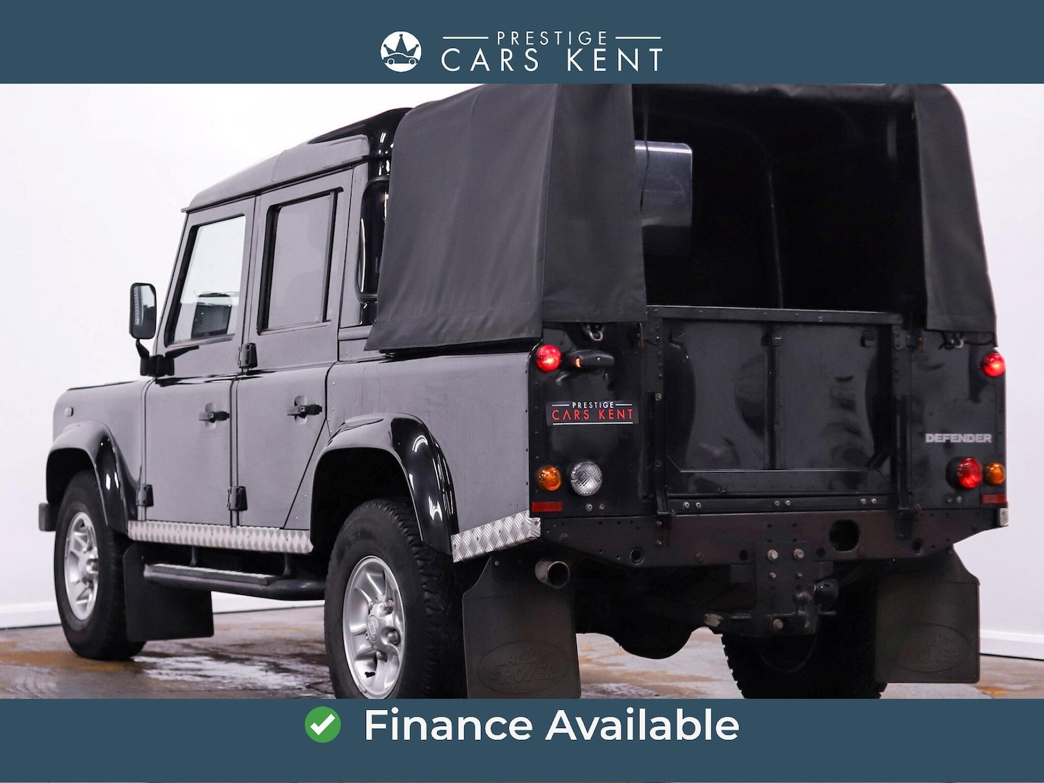 Used Land Rover Defender 110 2014 for sale - 77657979: Photo 3