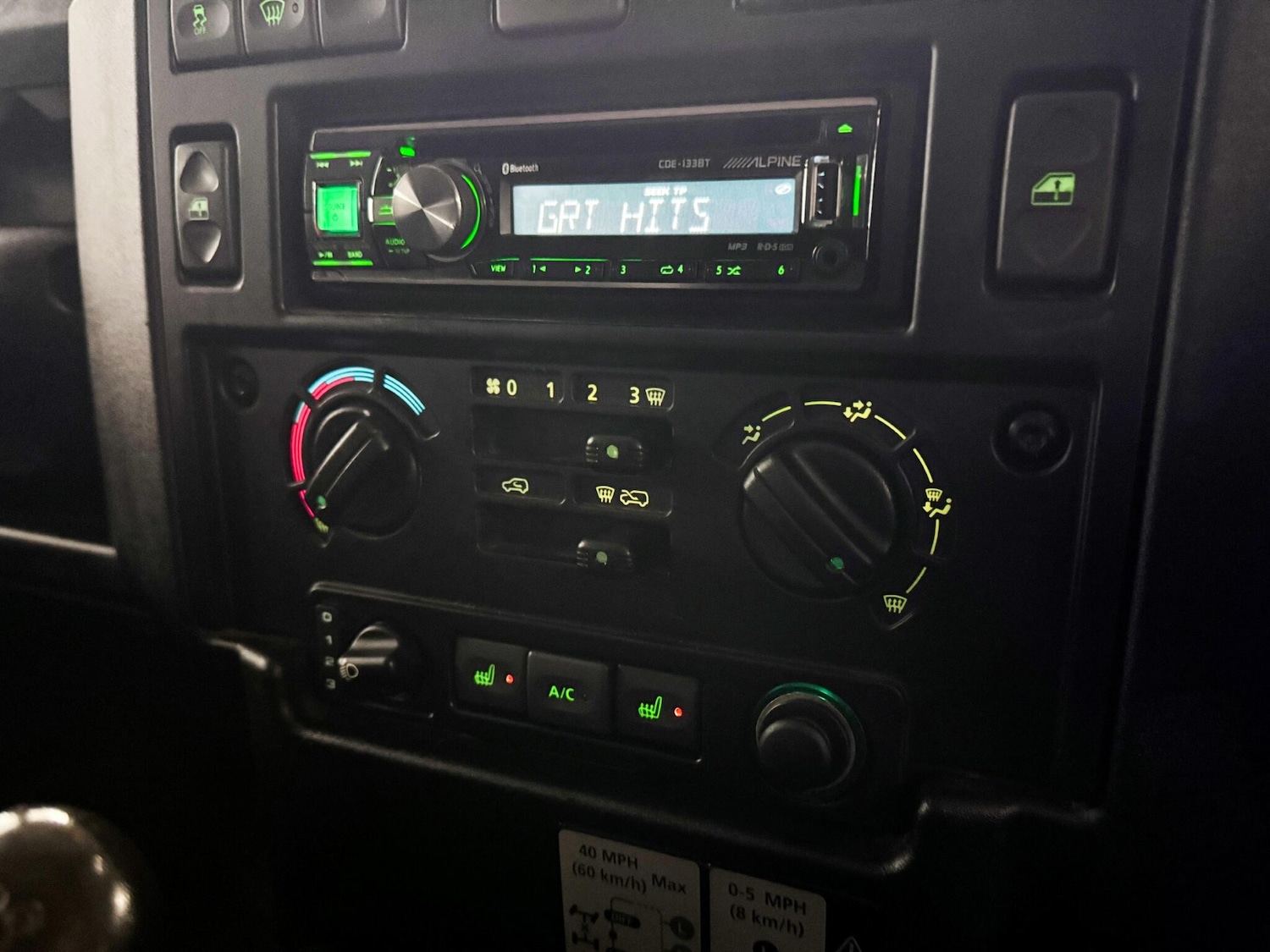 Used Land Rover Defender 110 2014 for sale - 77657979: Photo 31