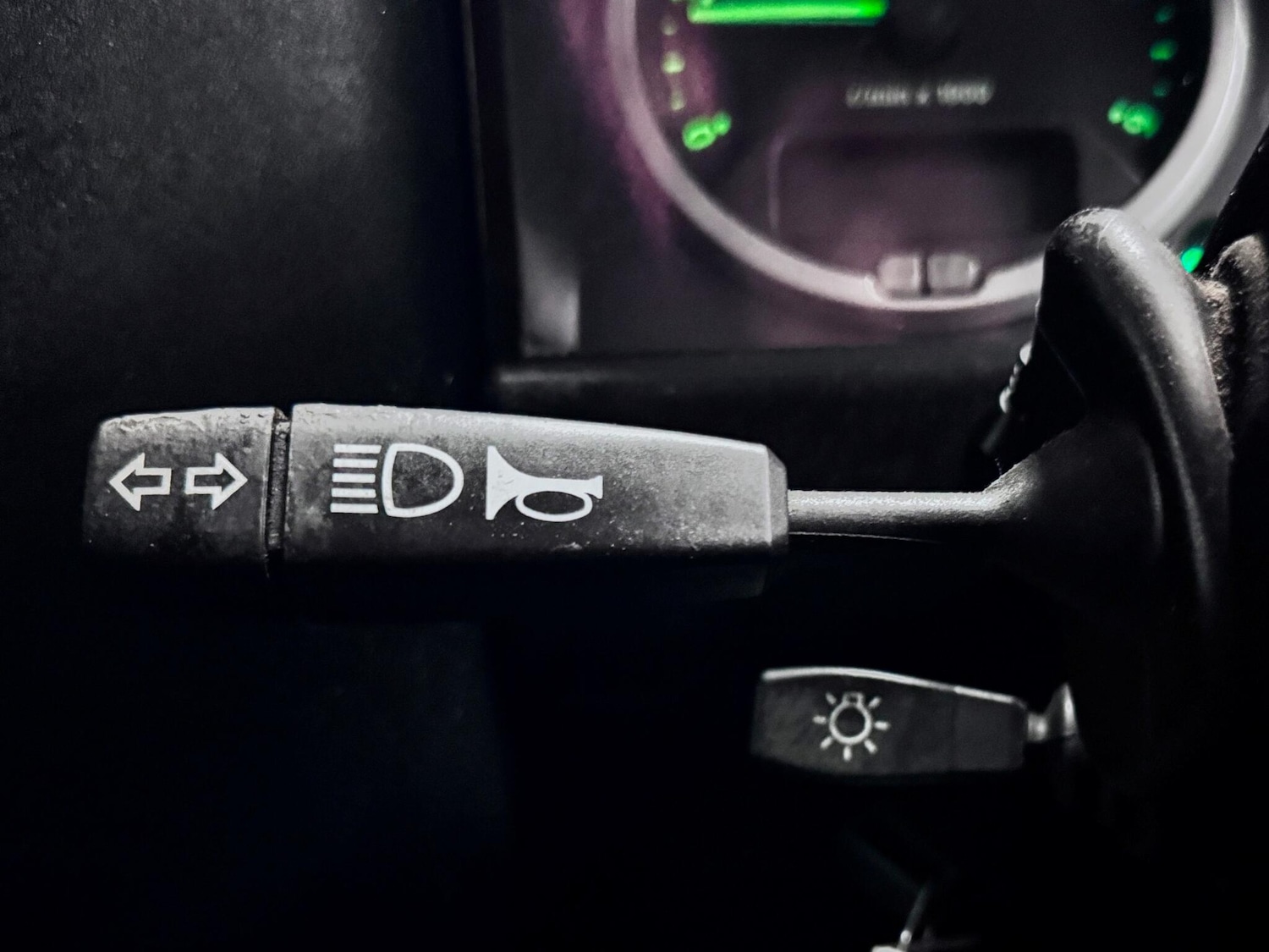 Used Land Rover Defender 110 2014 for sale - 77657979: Photo 35