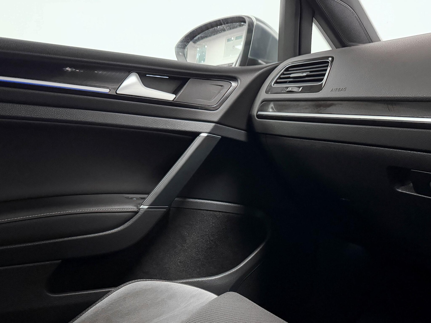 Used Volkswagen Golf for sale - 76457628: Photo 24