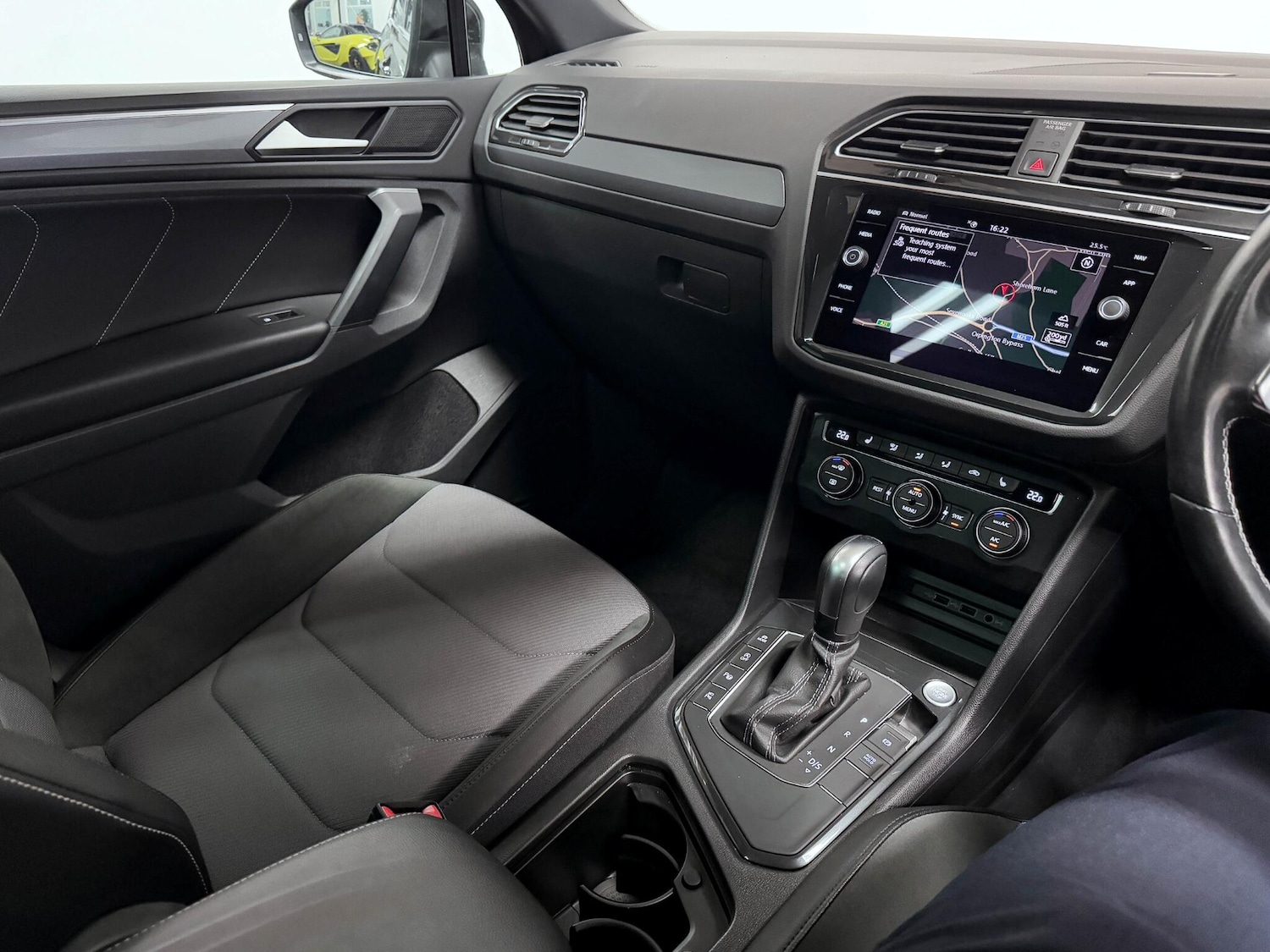 Used Volkswagen Tiguan 2020 for sale - 77143513: Photo 29