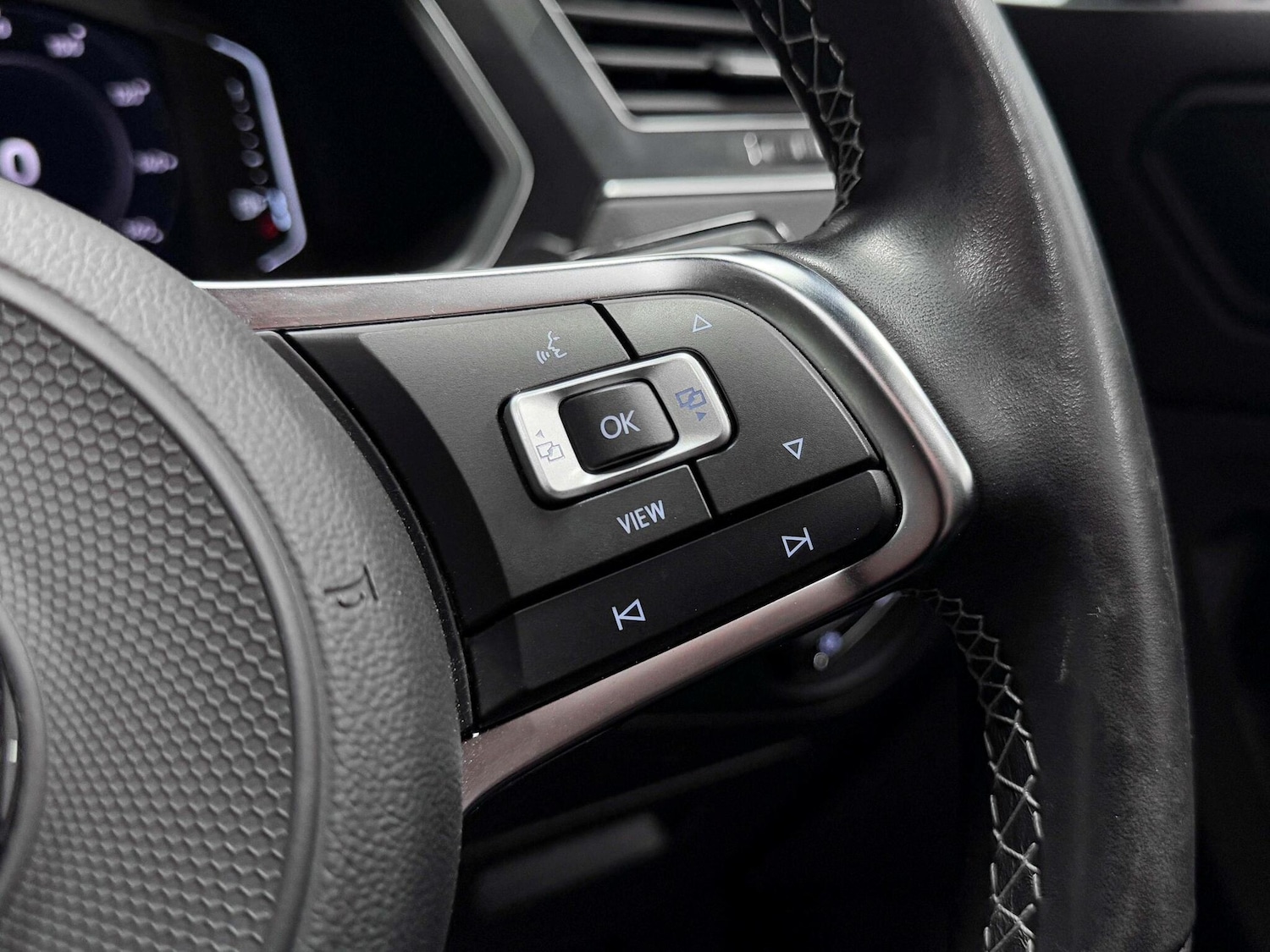 Used Volkswagen Tiguan 2020 for sale - 77143513: Photo 39