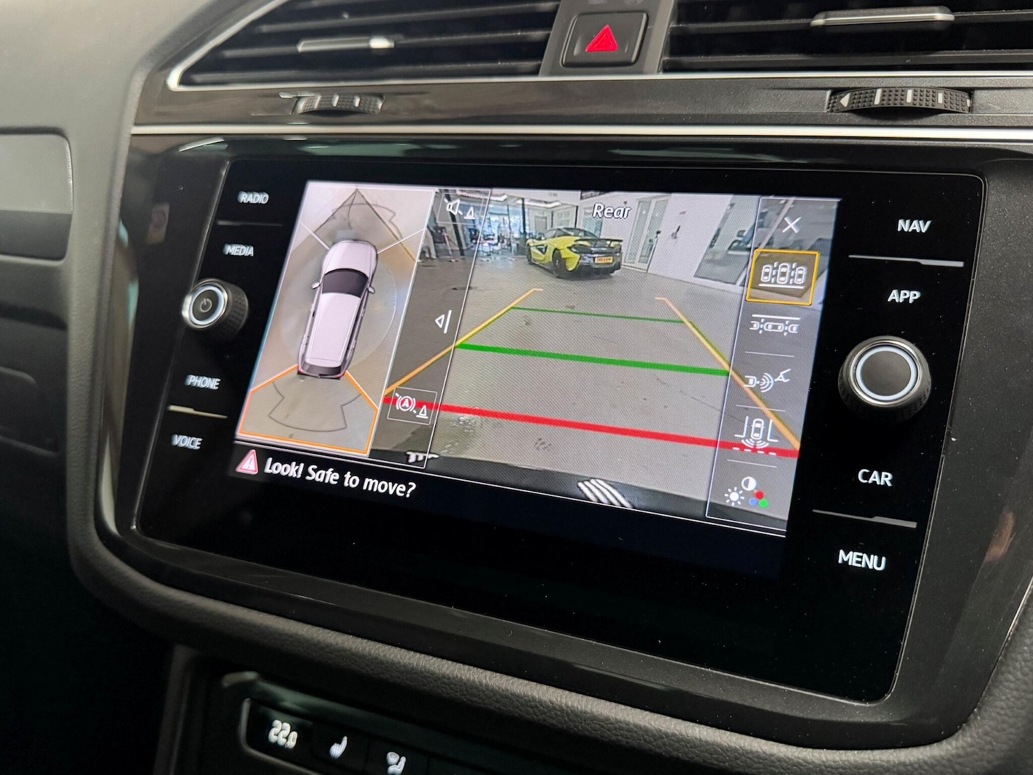 Used Volkswagen Tiguan 2020 for sale - 77143513: Photo 42