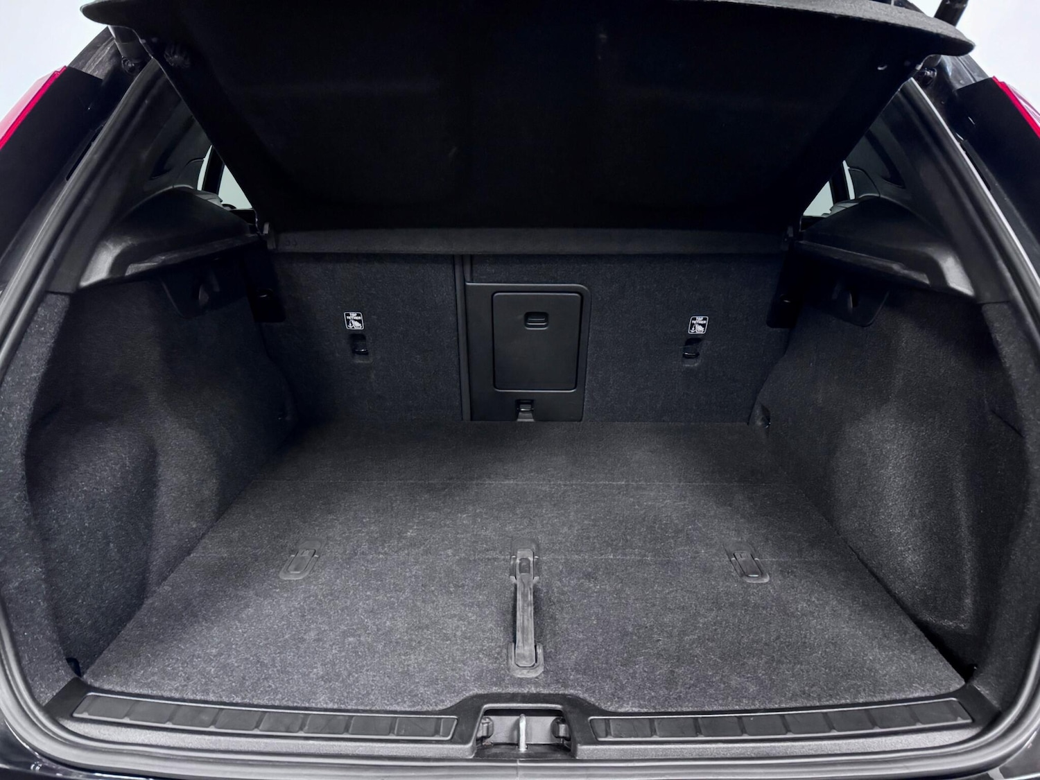 Used Volvo XC40 2023 for sale - 76765220: Photo 12