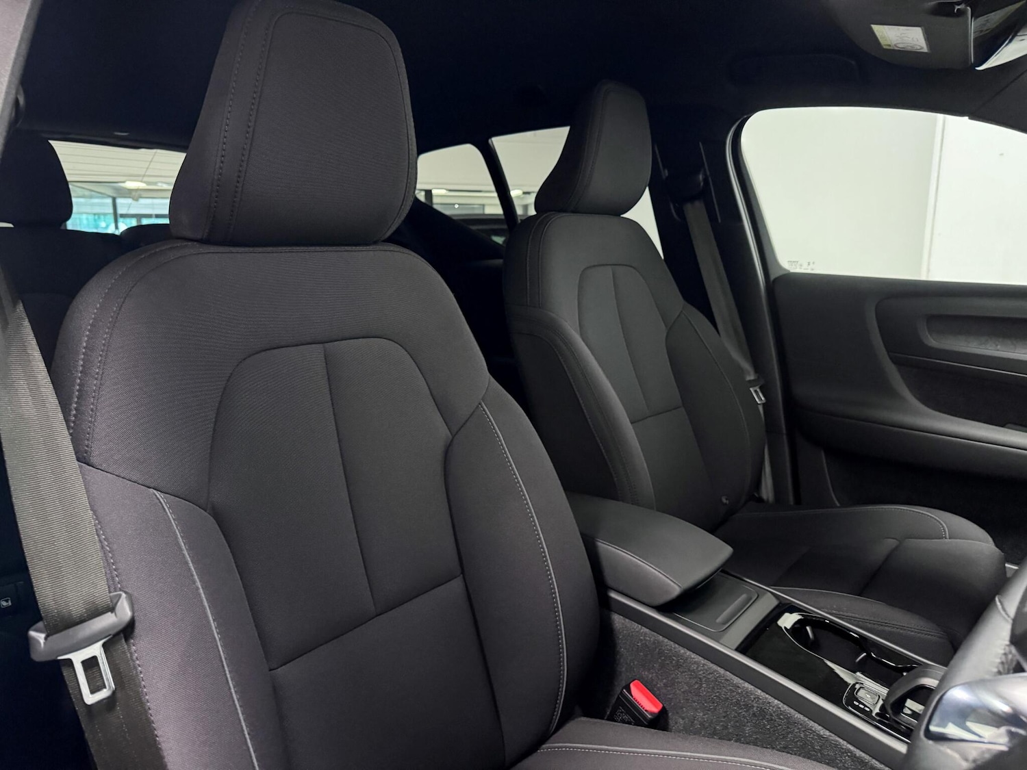 Used Volvo XC40 2023 for sale - 76765220: Photo 24