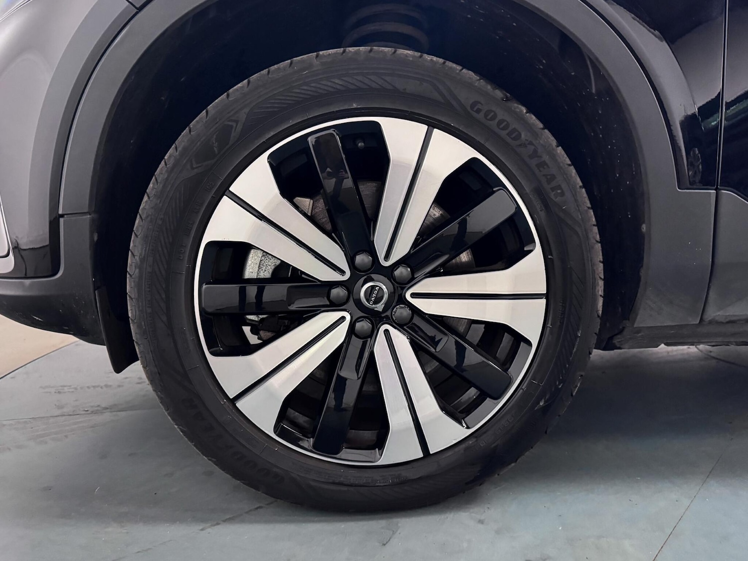 Used Volvo XC40 2023 for sale - 76765220: Photo 47