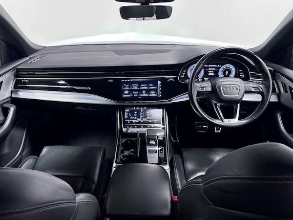 Used Audi Q8 2021 for sale - 75720844: Photo 2