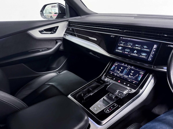 Used Audi Q8 2021 for sale - 75720844: Photo 32