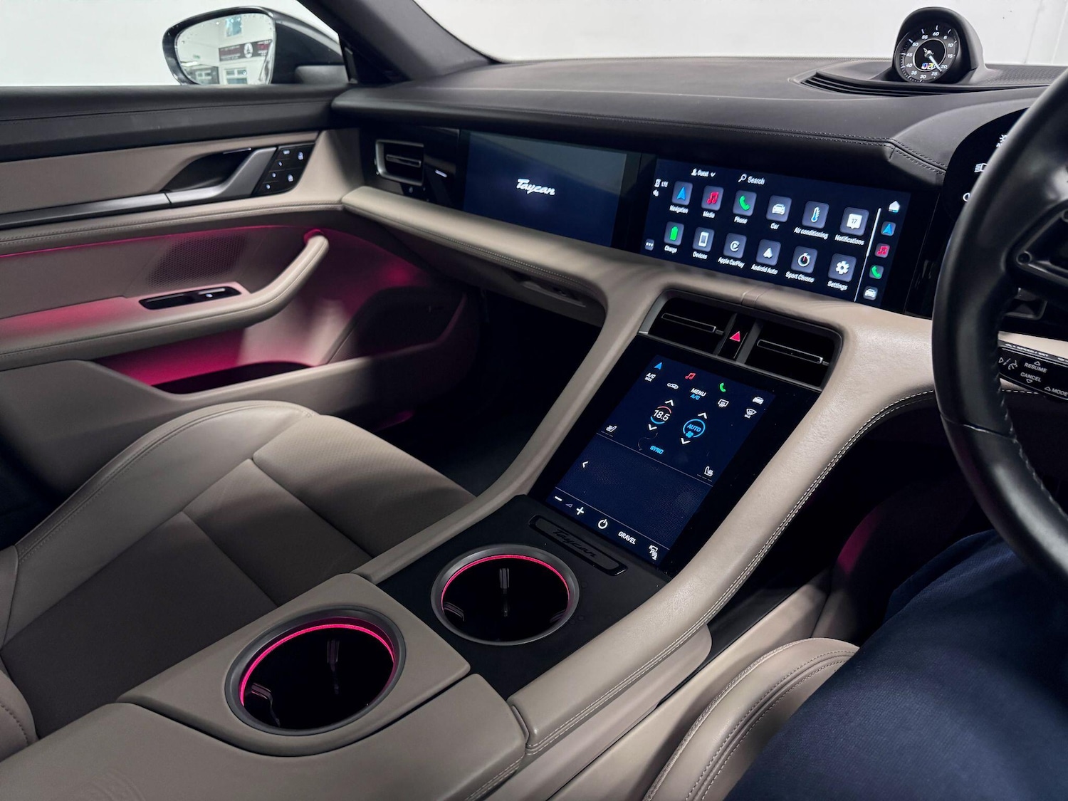 Used Porsche Taycan for sale - 77215769: Photo 25