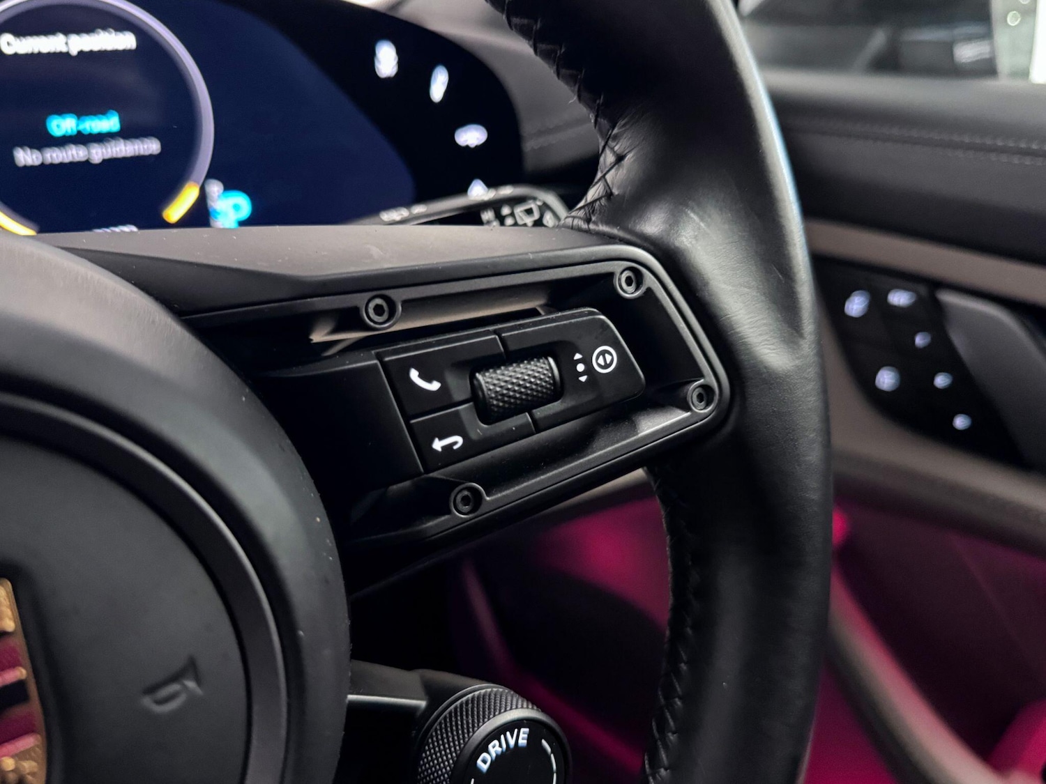 Used Porsche Taycan for sale - 77215769: Photo 38