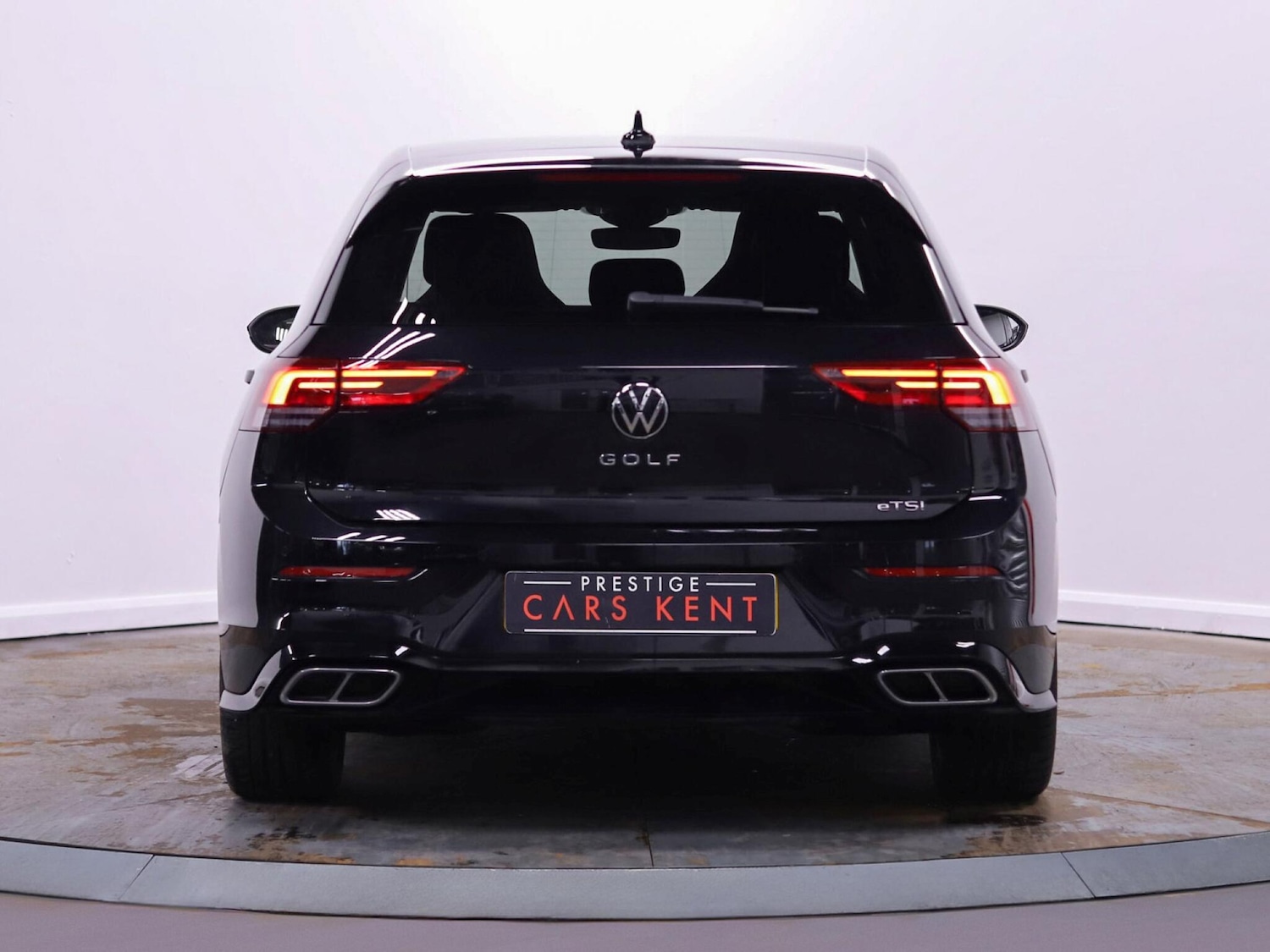 Used Volkswagen Golf 2024 for sale - 77671373: Photo 11