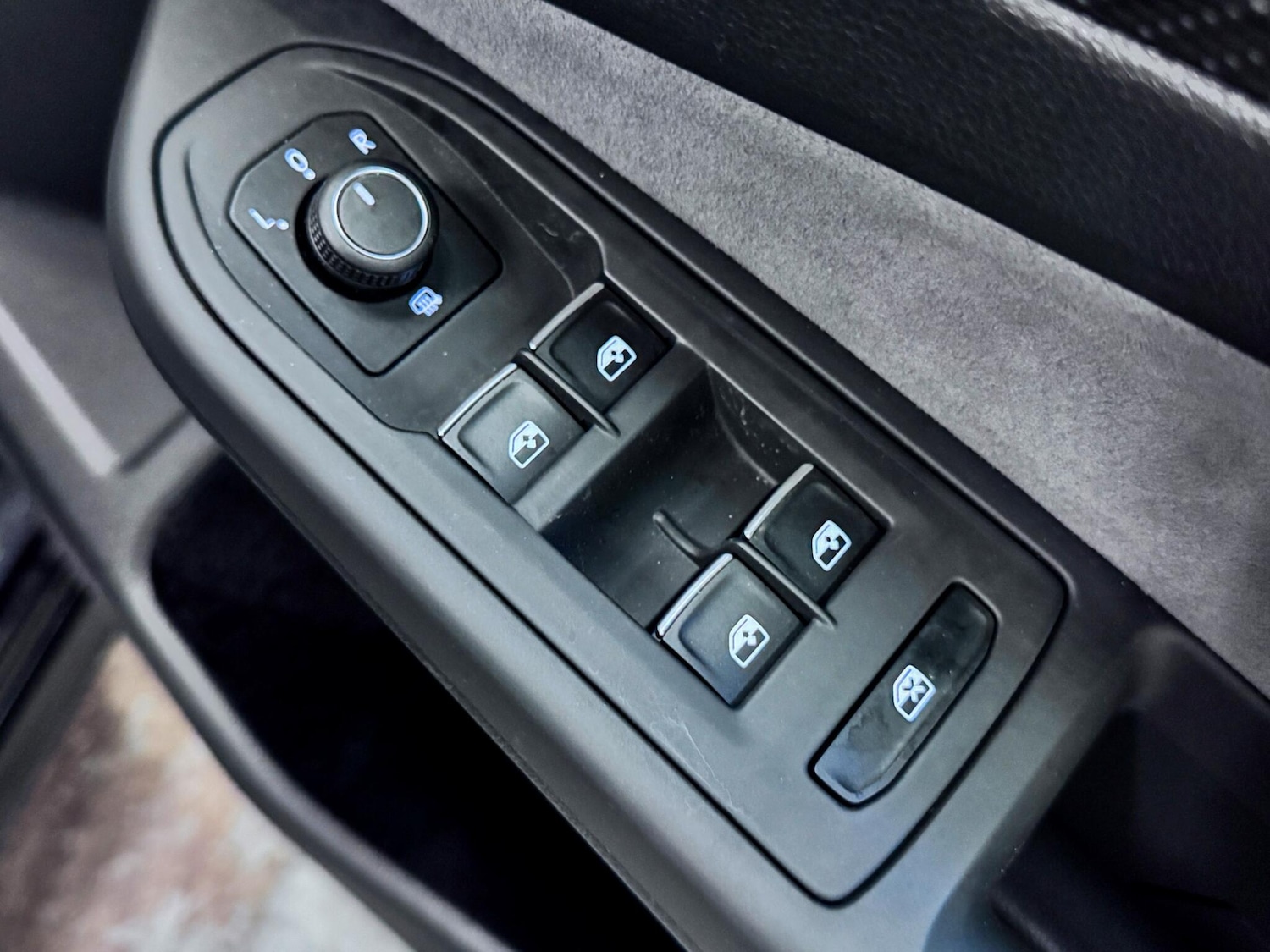 Used Volkswagen Golf 2024 for sale - 77671373: Photo 14